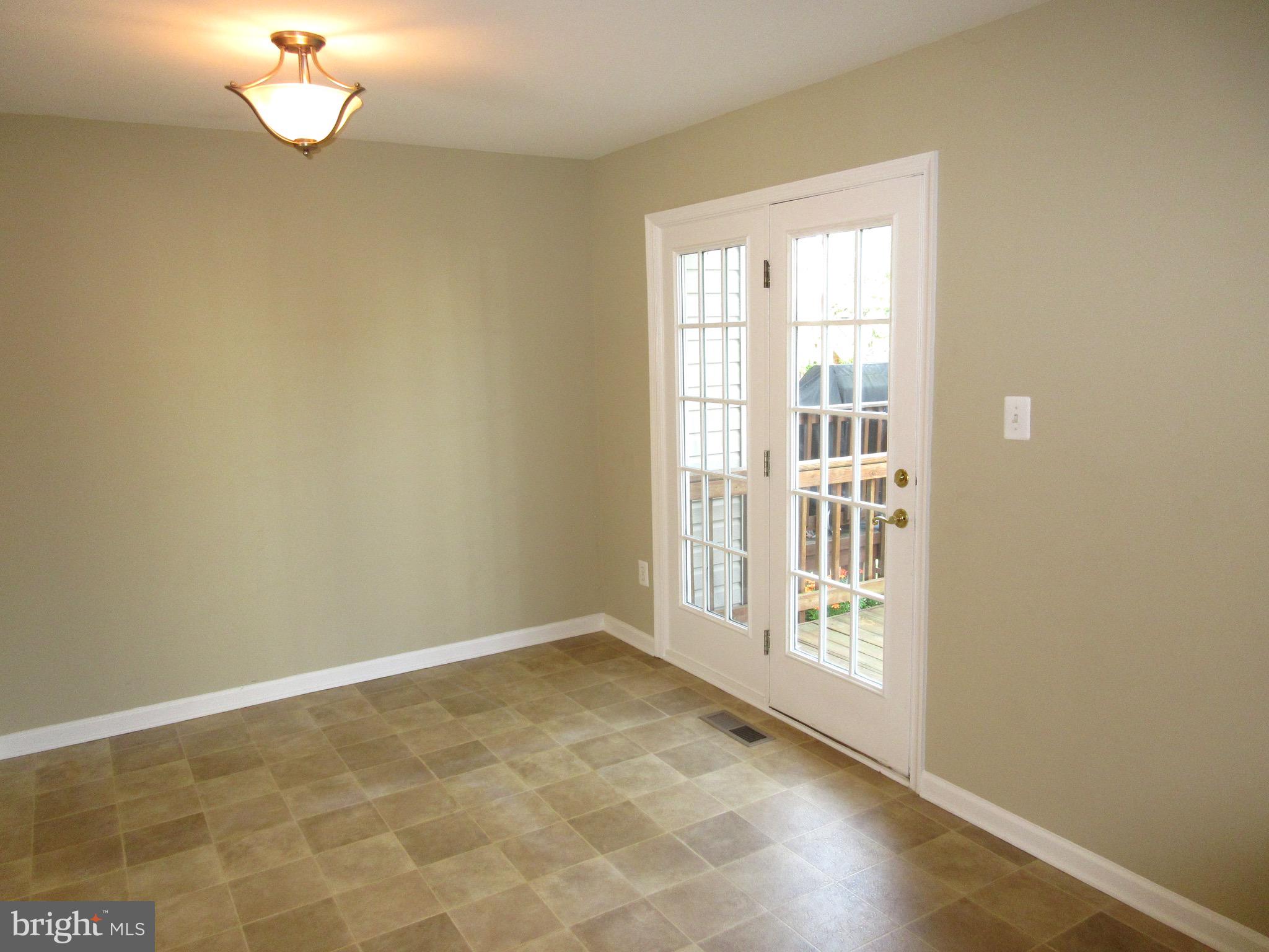 KINGSTOWNE - Residential Lease