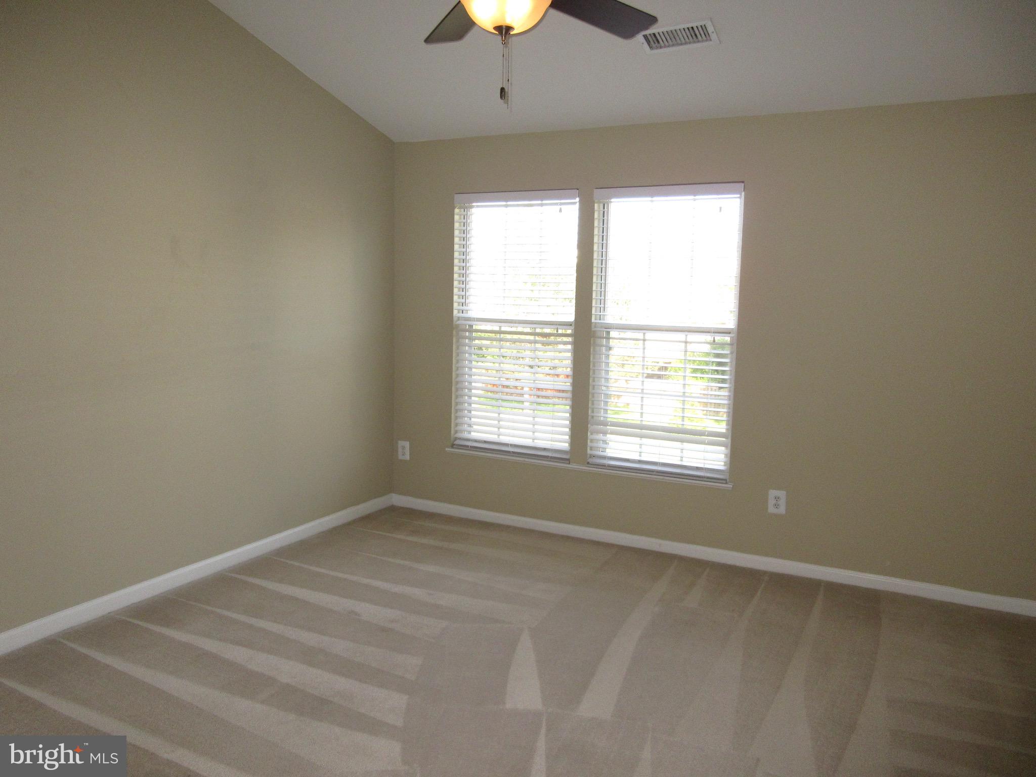 KINGSTOWNE - Residential Lease