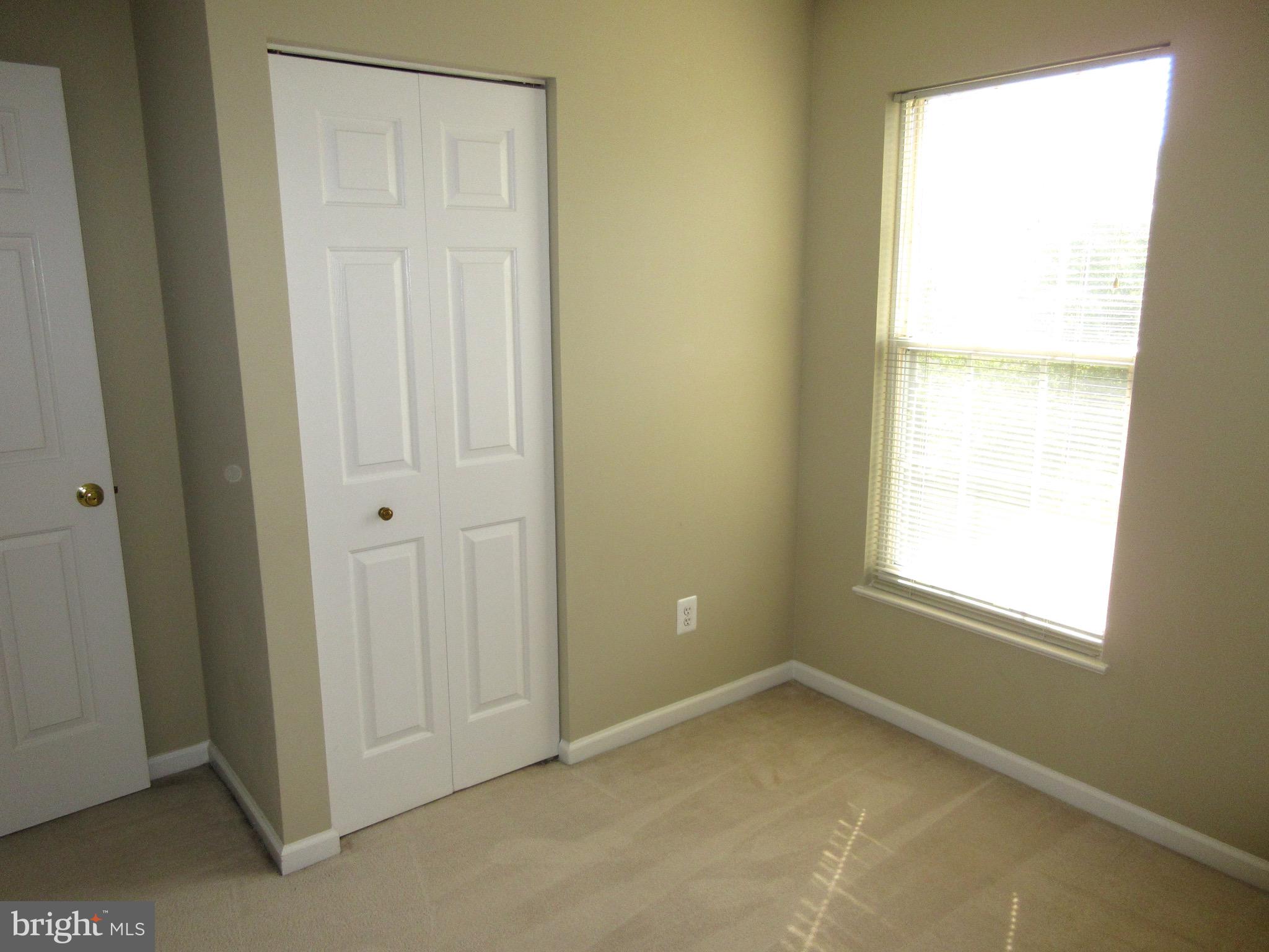 KINGSTOWNE - Residential Lease