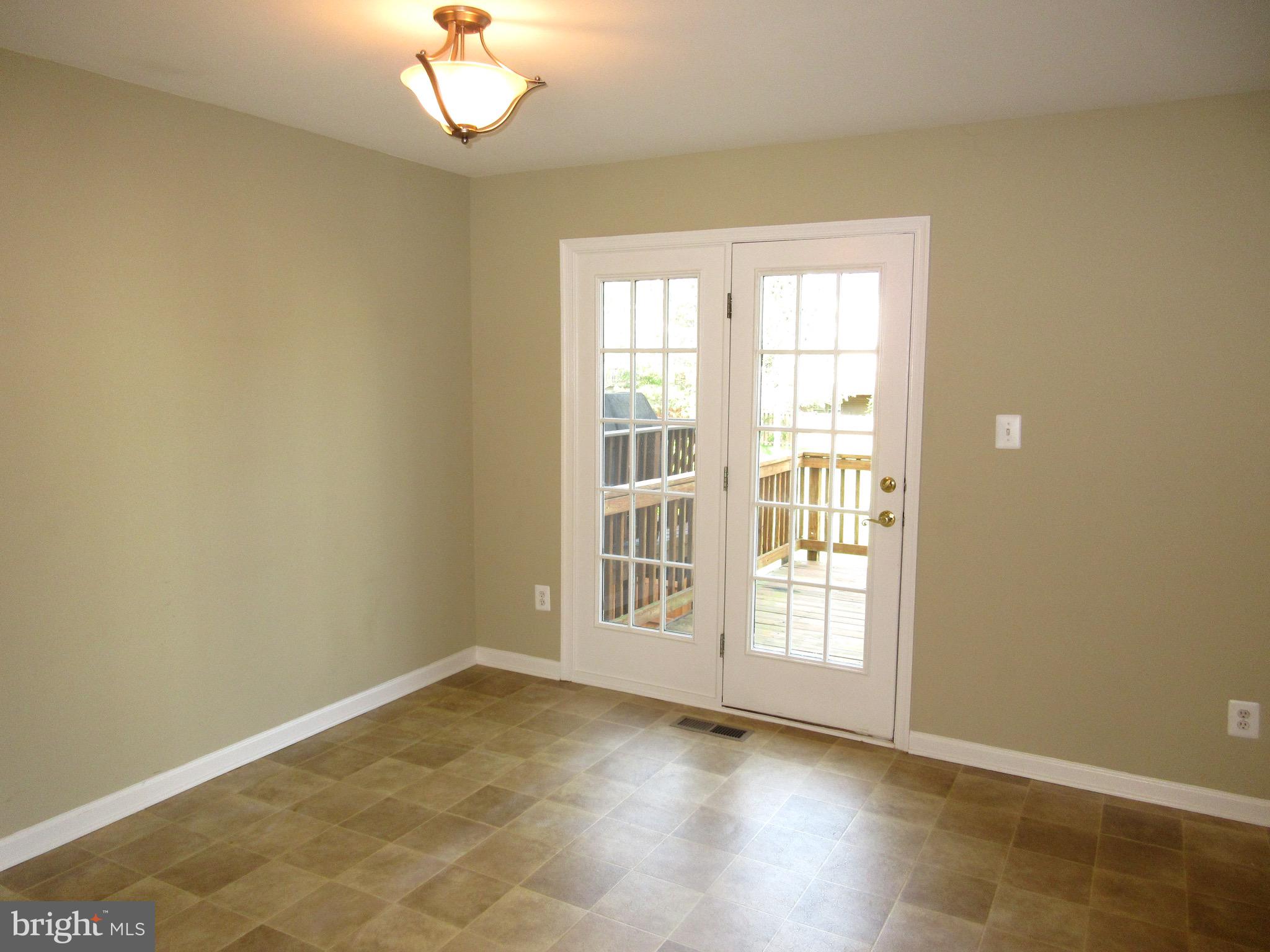 KINGSTOWNE - Residential Lease