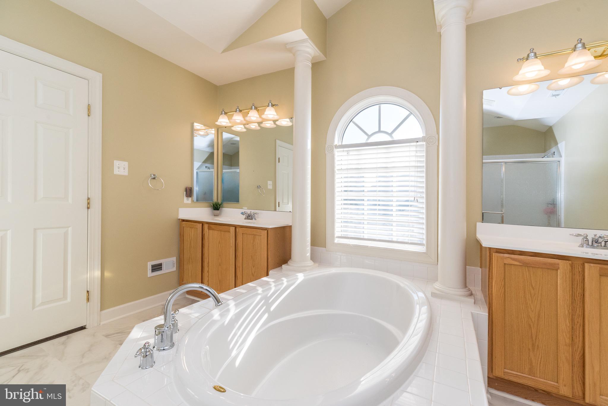 LEDERACH GOLF FAIRWY - Residential