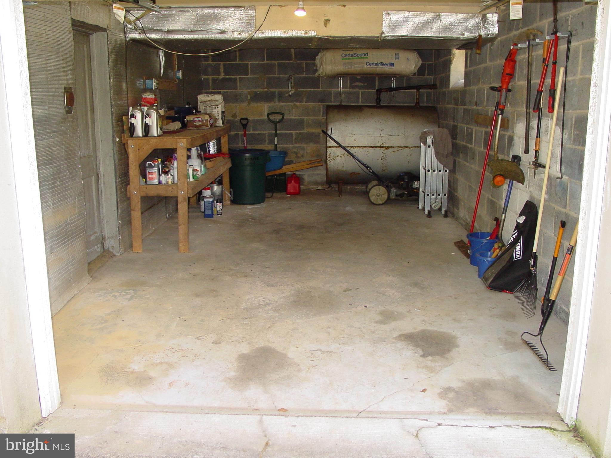 KNOLLBROOK - Residential