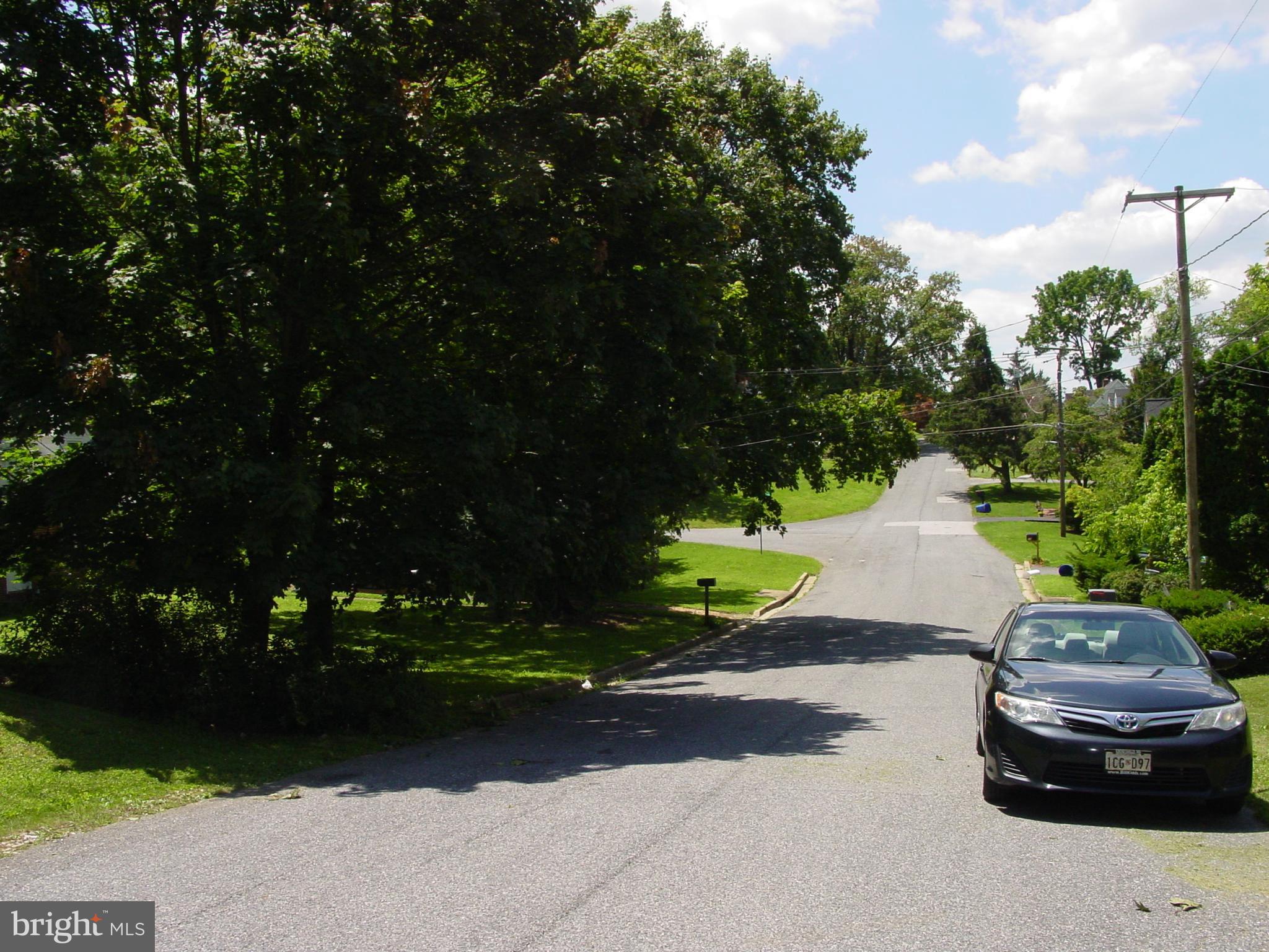 KNOLLBROOK - Residential