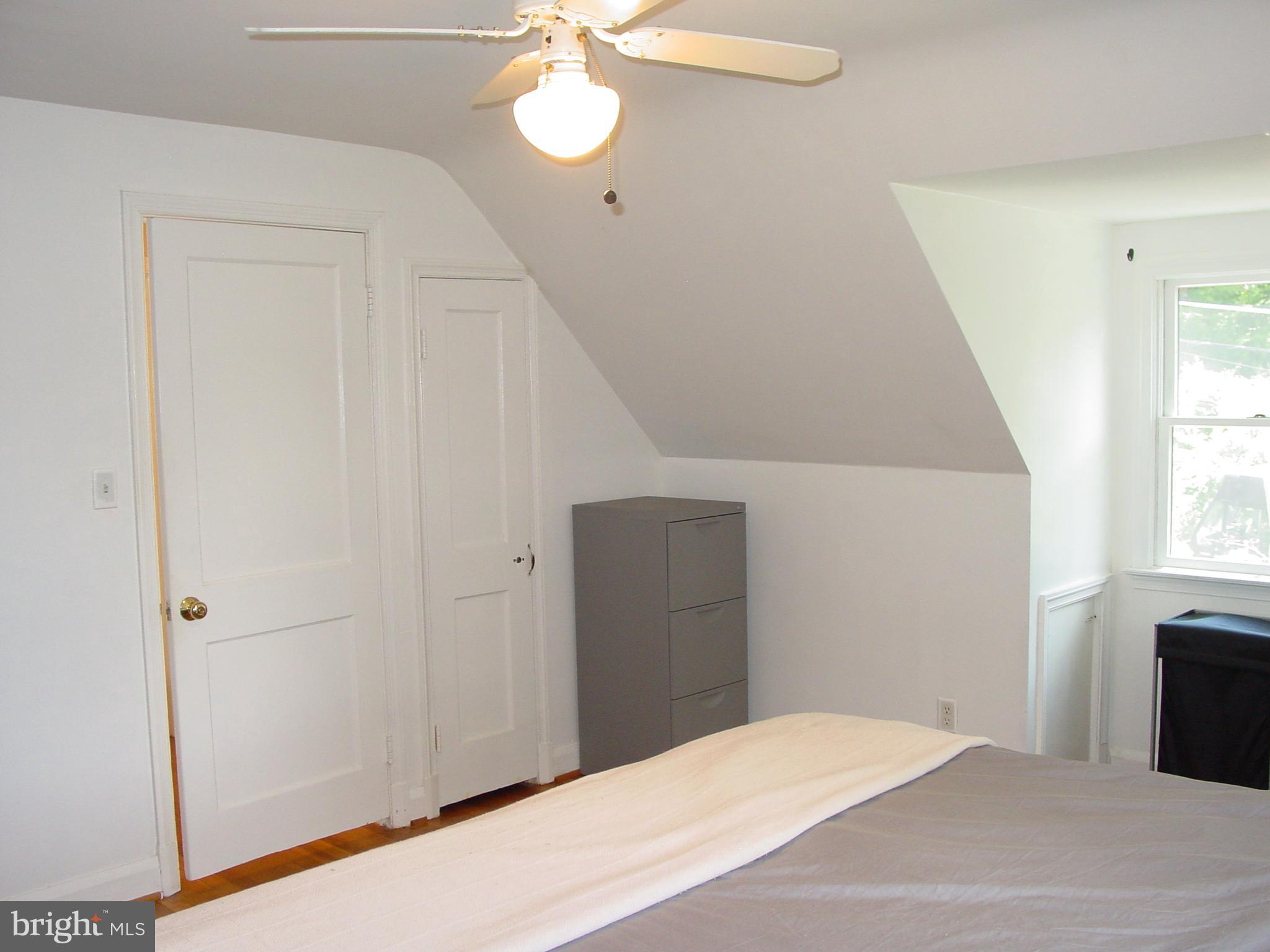 KNOLLBROOK - Residential