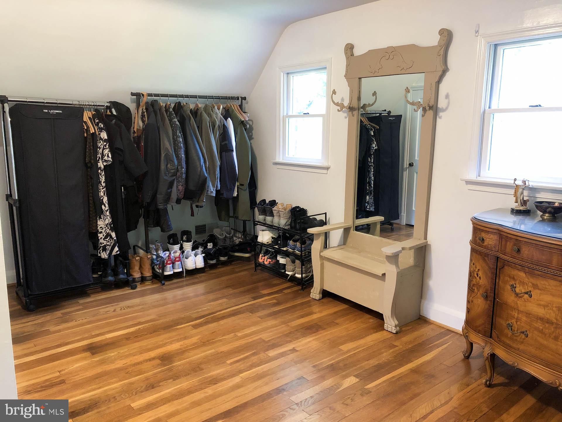 KNOLLBROOK - Residential