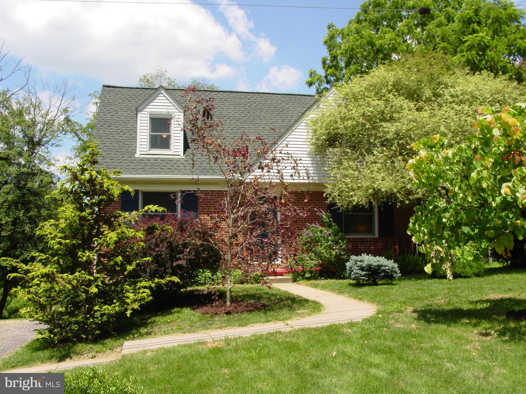 KNOLLBROOK - Residential