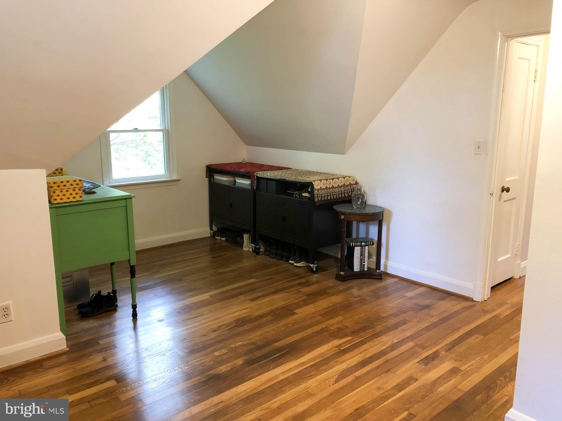 KNOLLBROOK - Residential