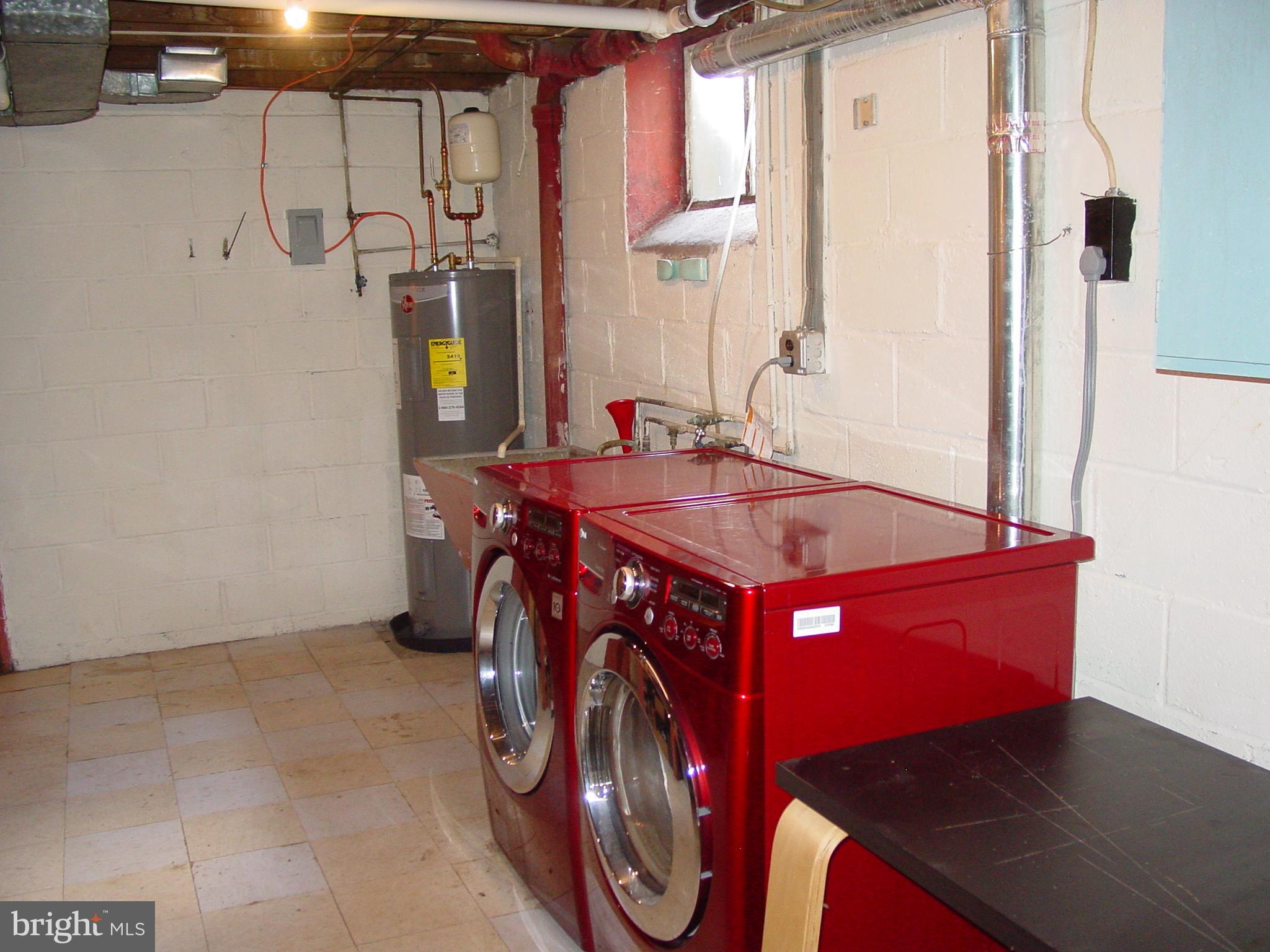 KNOLLBROOK - Residential