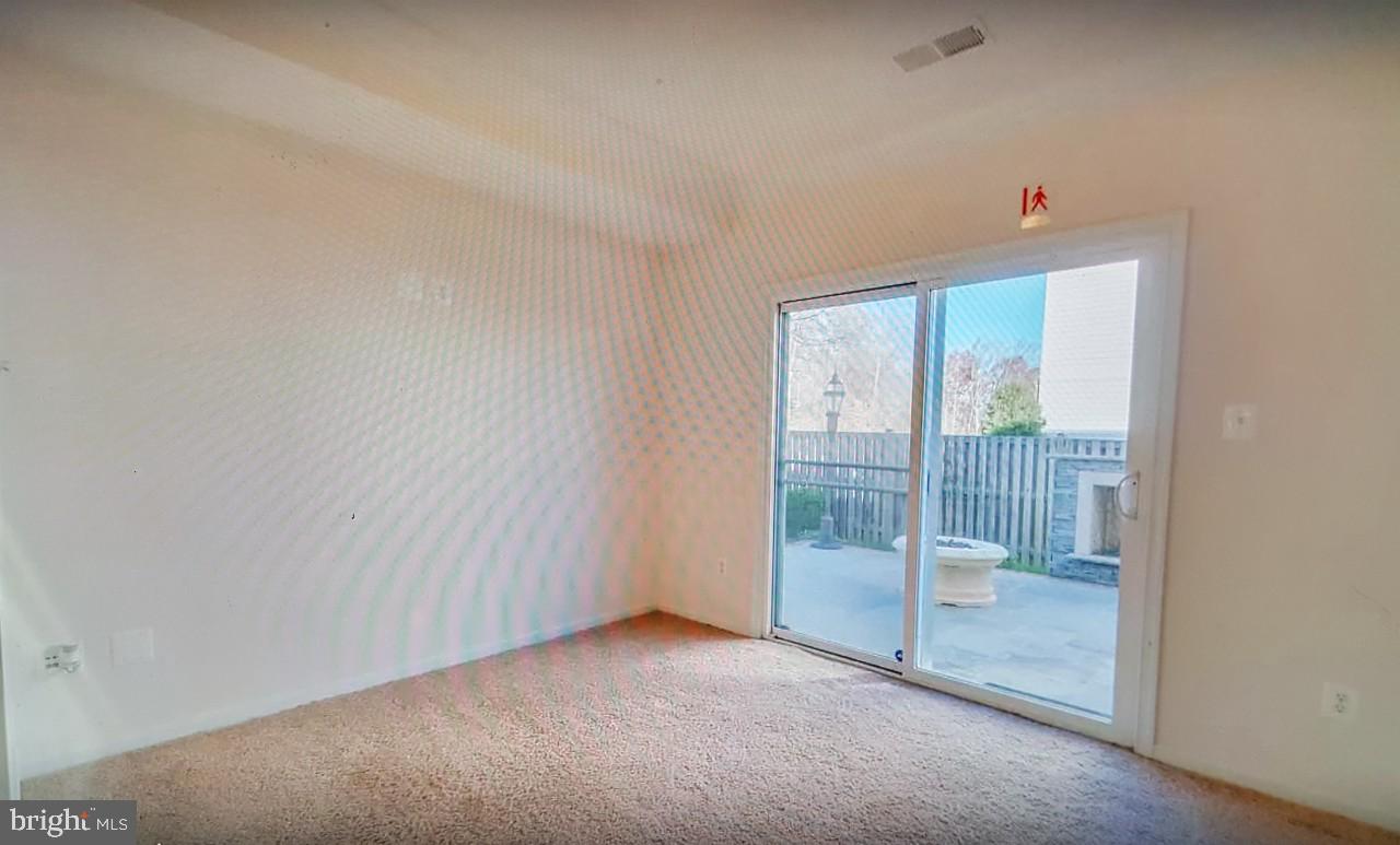 SUMMIT RIDGE - Residential Lease