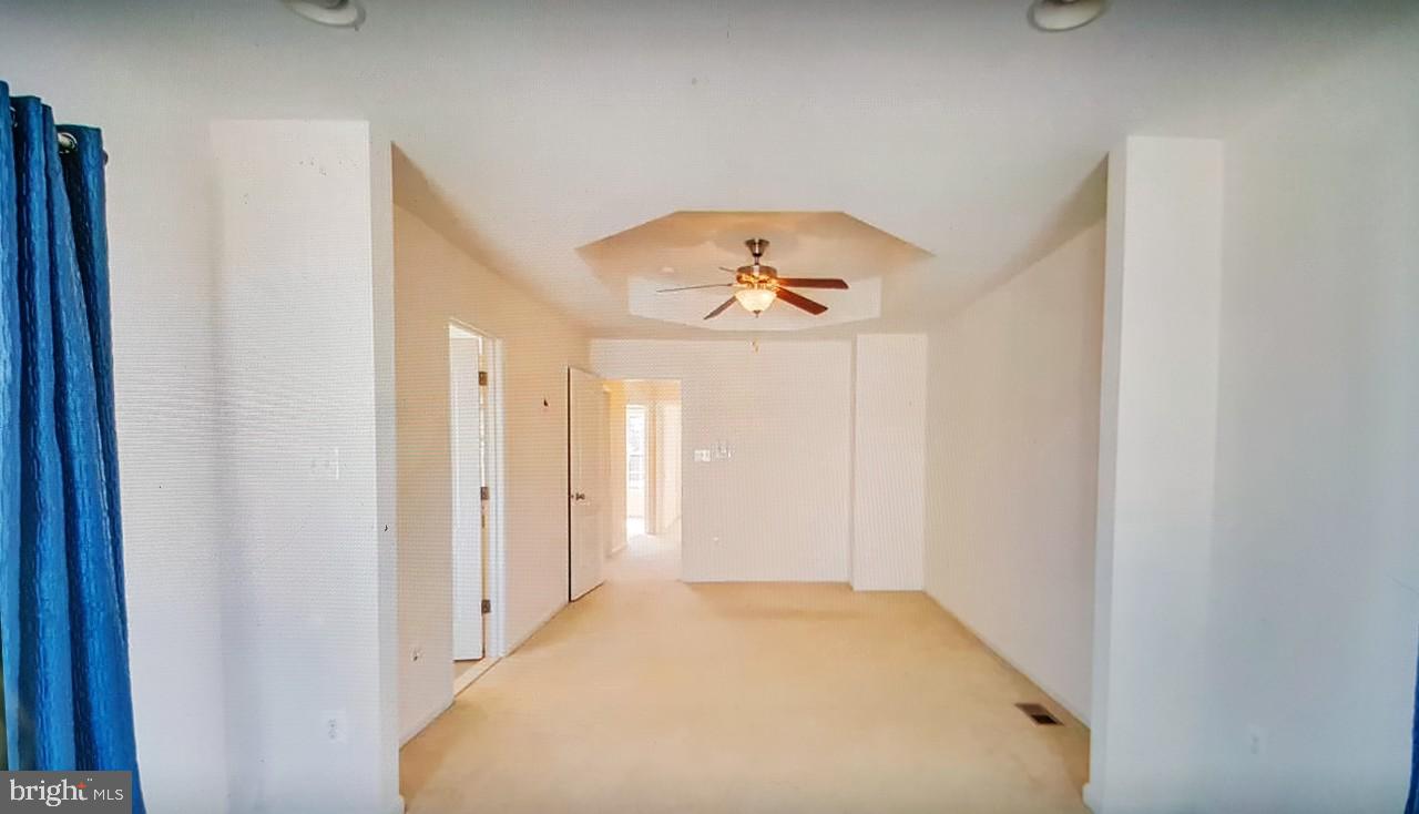 SUMMIT RIDGE - Residential Lease