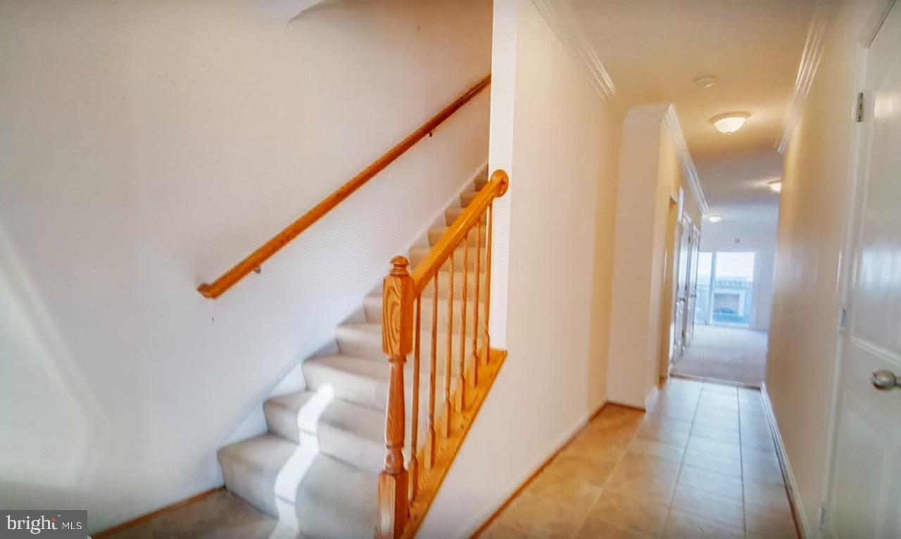 SUMMIT RIDGE - Residential Lease