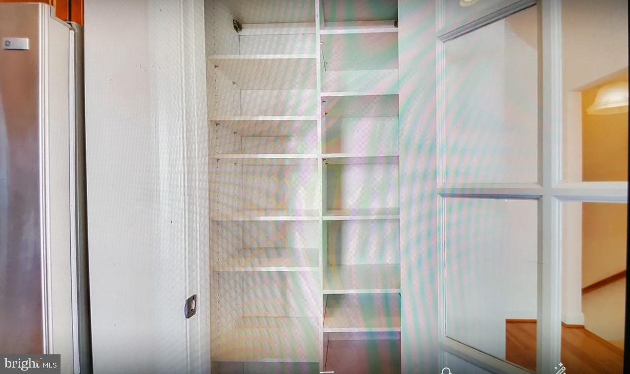 SUMMIT RIDGE - Residential Lease