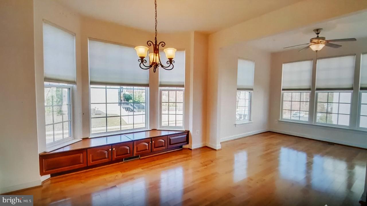 SUMMIT RIDGE - Residential Lease