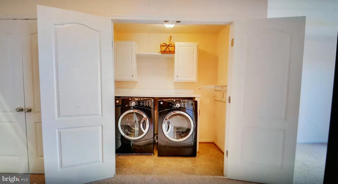 SUMMIT RIDGE - Residential Lease