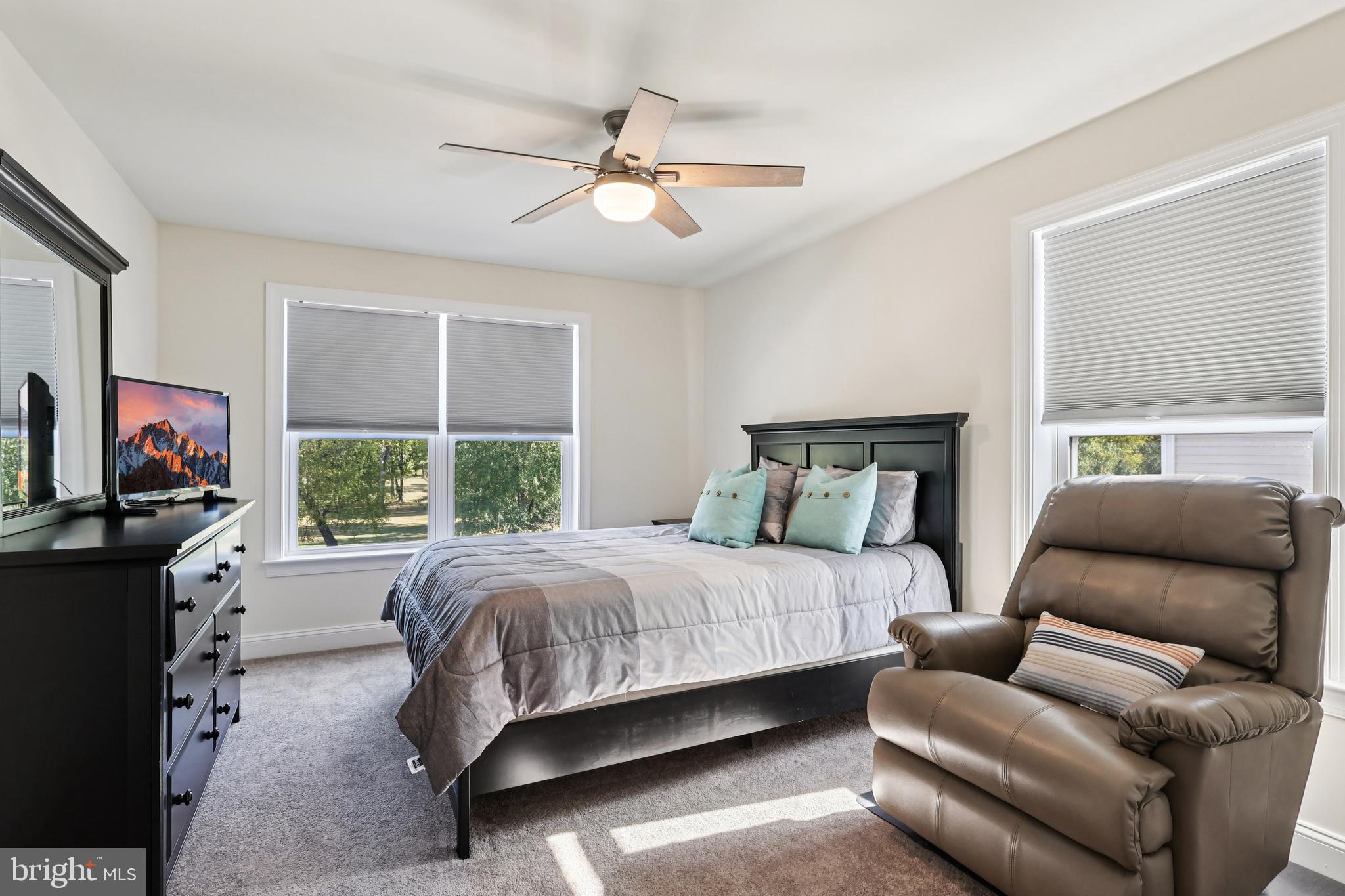 THE RESERVE AT S M - Residential