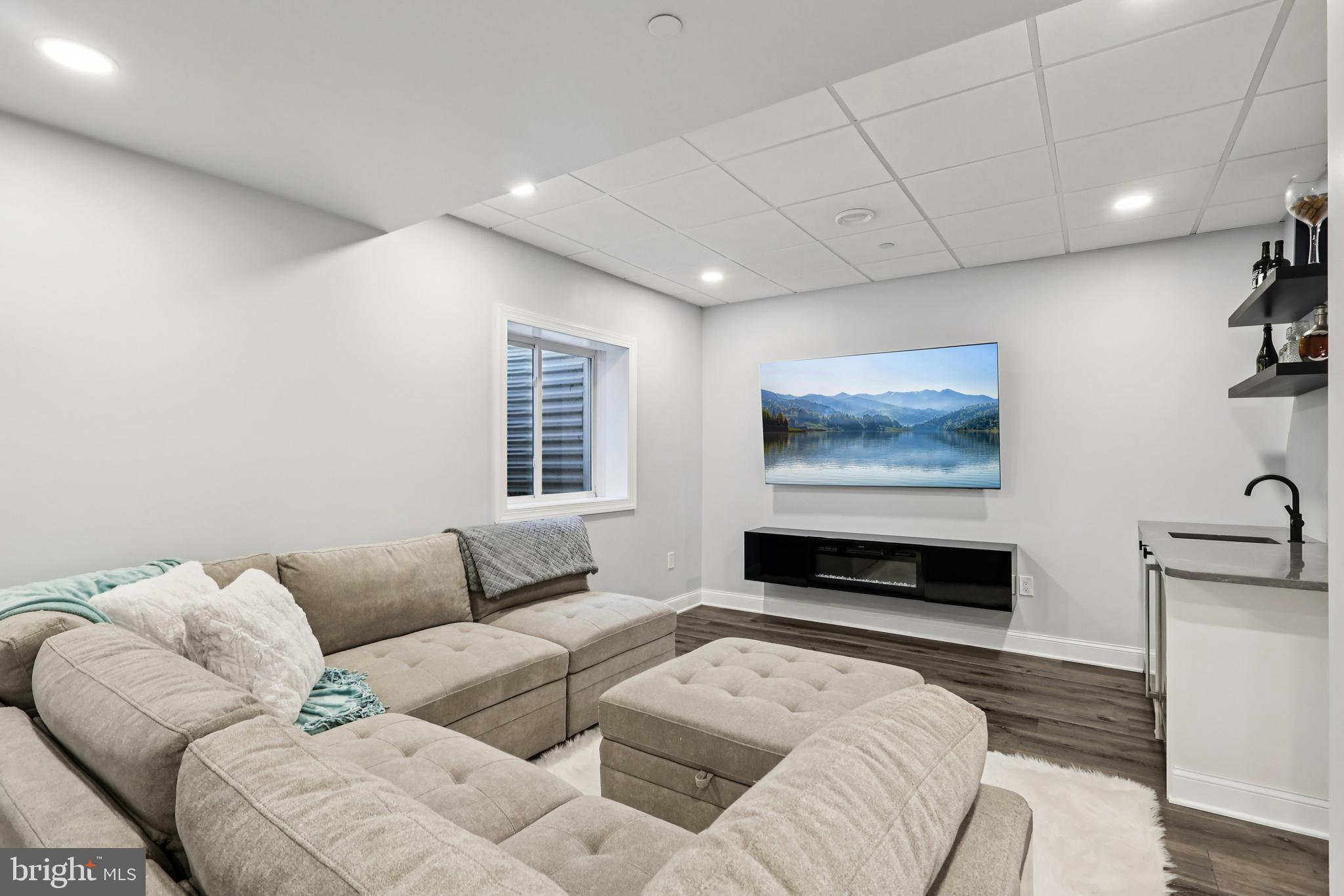 THE RESERVE AT S M - Residential