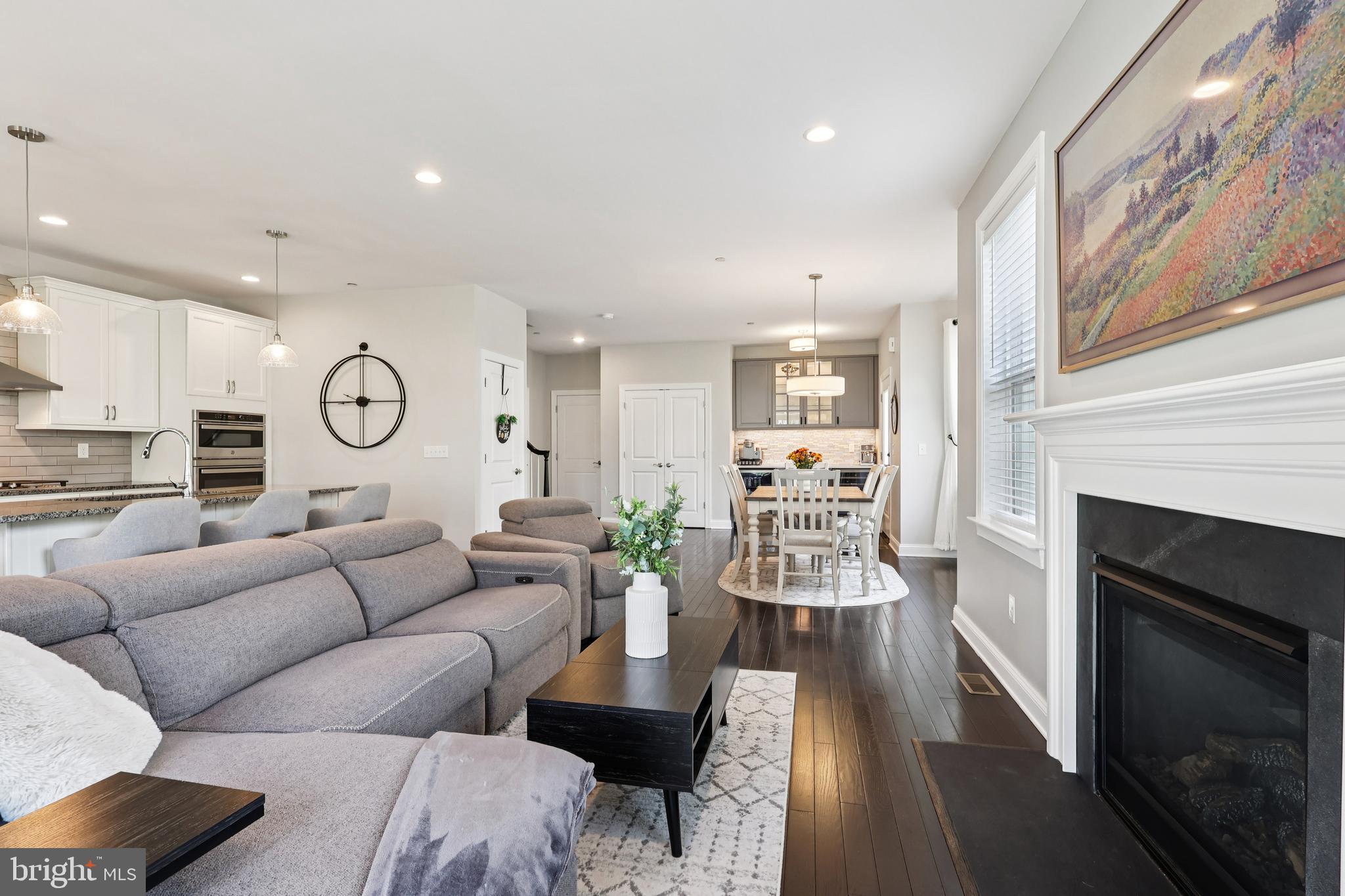 THE RESERVE AT S M - Residential