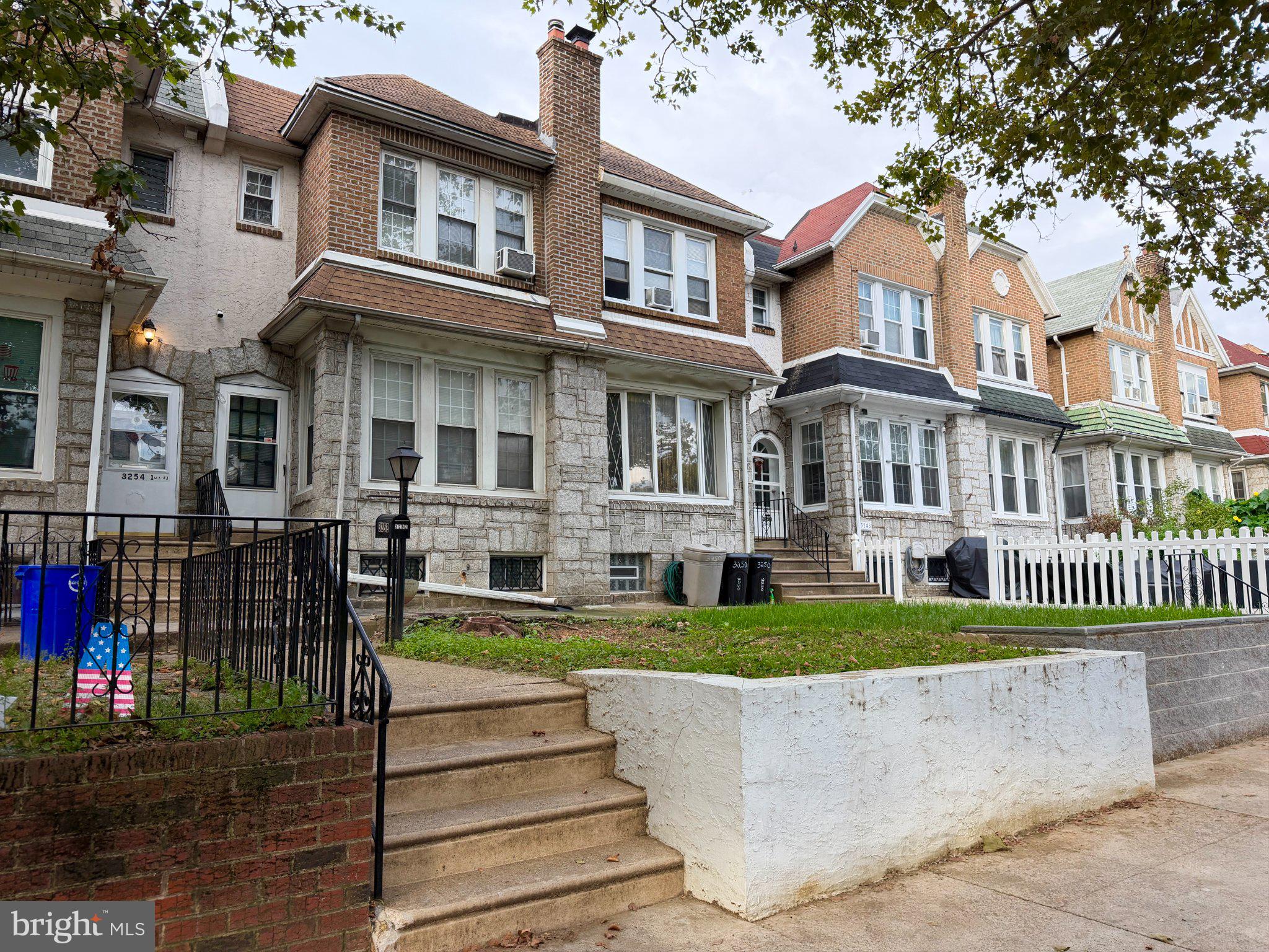 3252 COTTMAN AVENUE