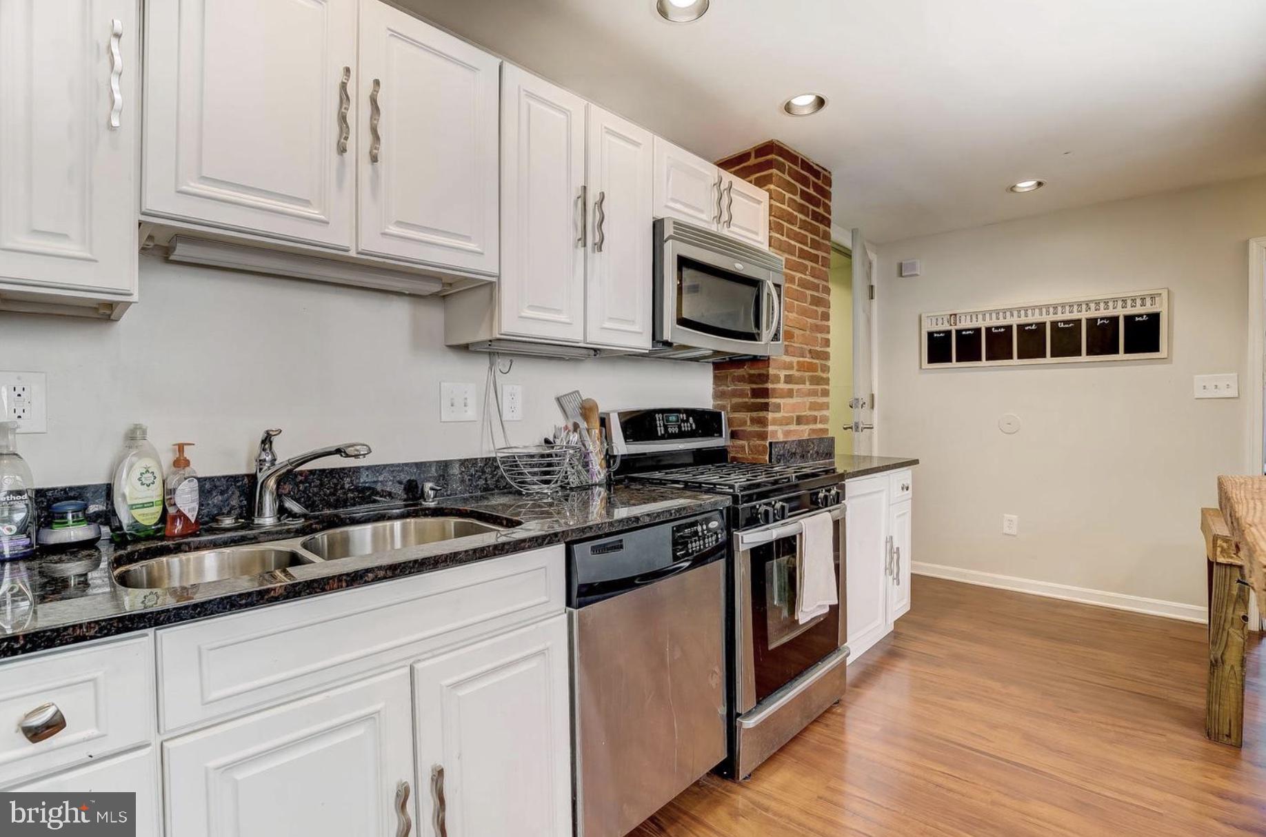 FEDERAL HILL HISTORIC DISTRICT - Residential Lease