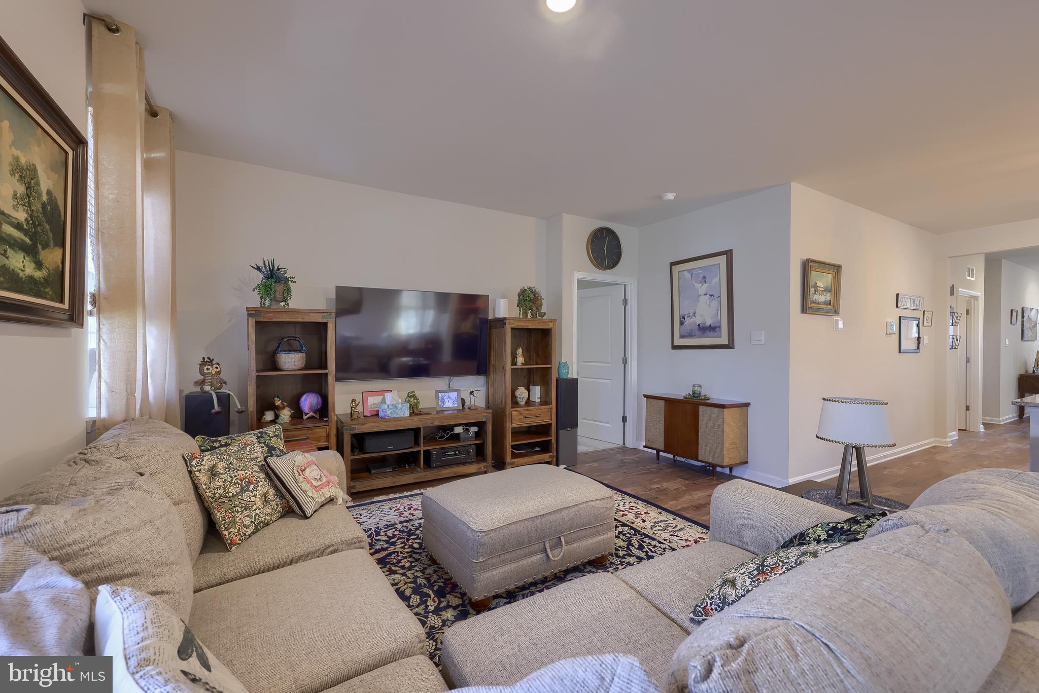 PAHAGACO HILLS - Residential