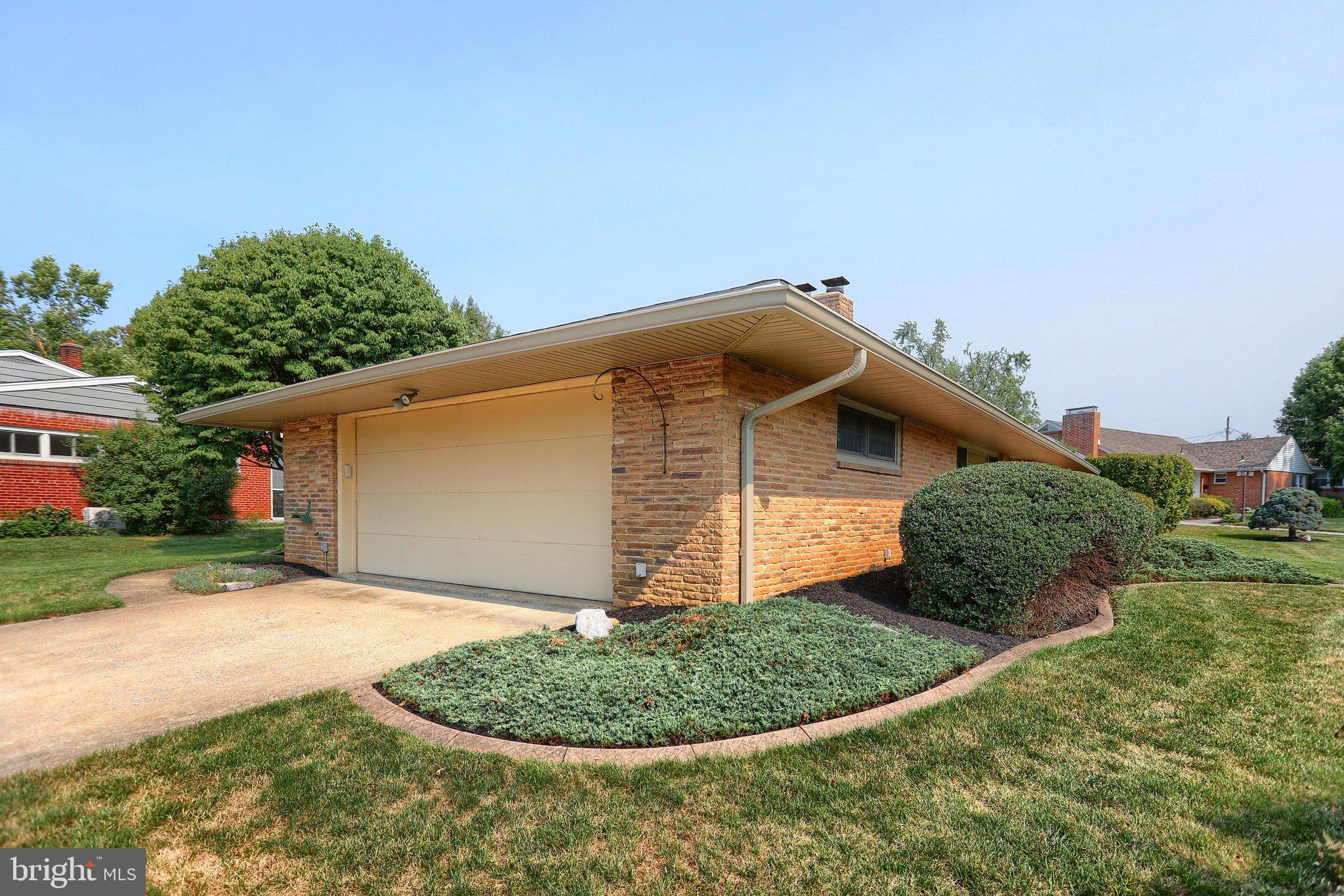 23 COLUMBIA DRIVE