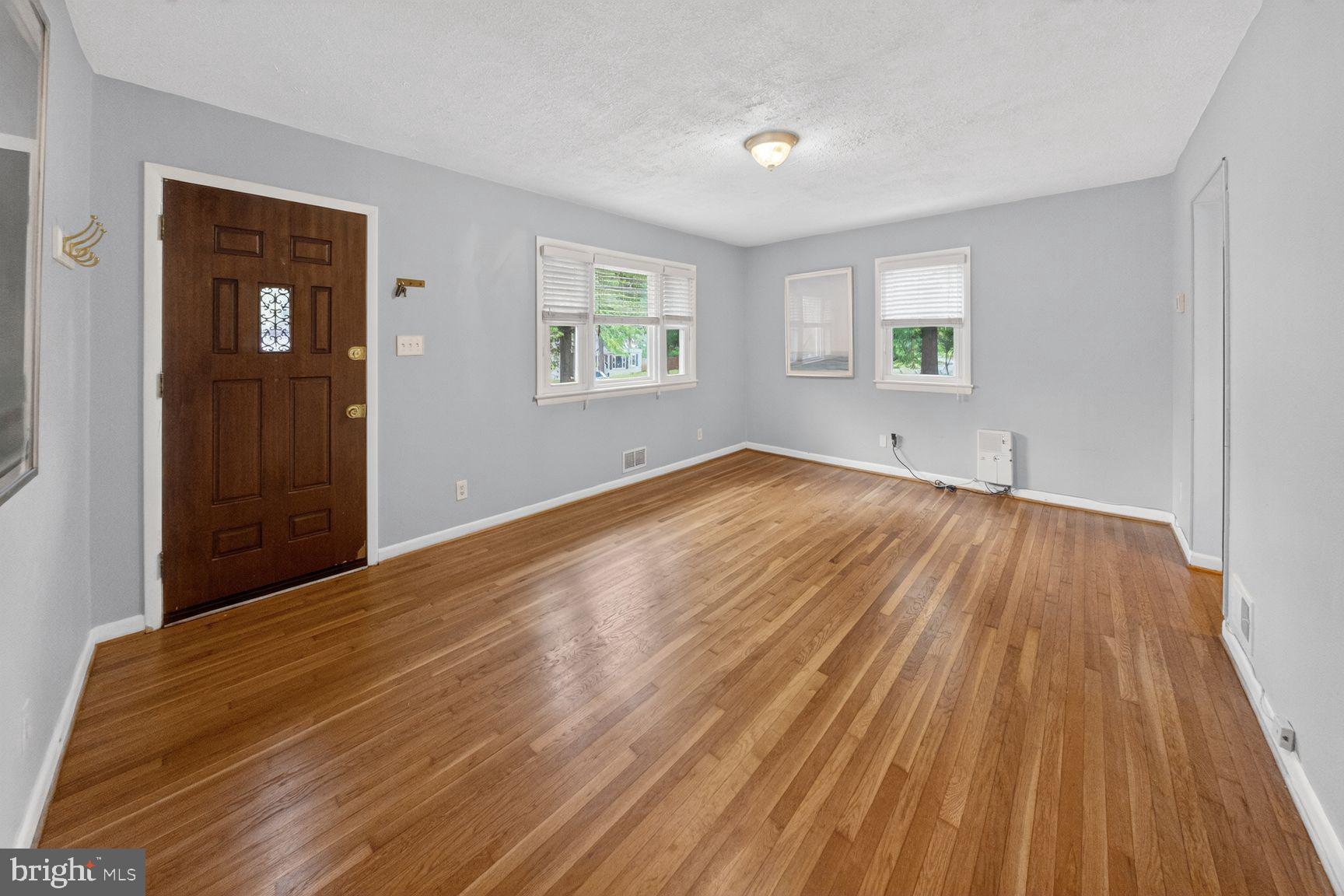 BERWYN HEIGHTS - Residential