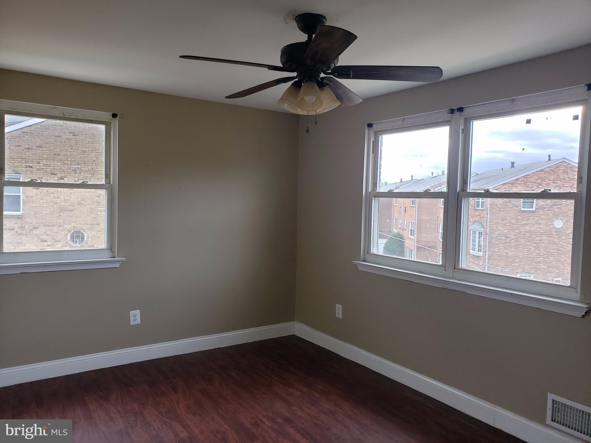 OLD TOWNE VILLAGE CONDOMINIUMS - Residential