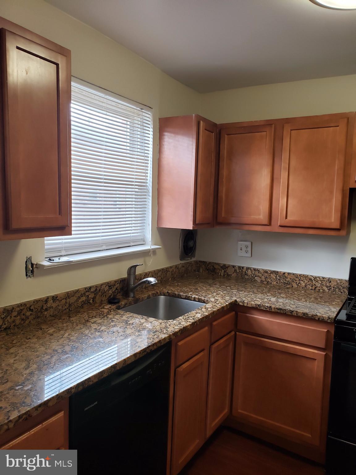 OLD TOWNE VILLAGE CONDOMINIUMS - Residential