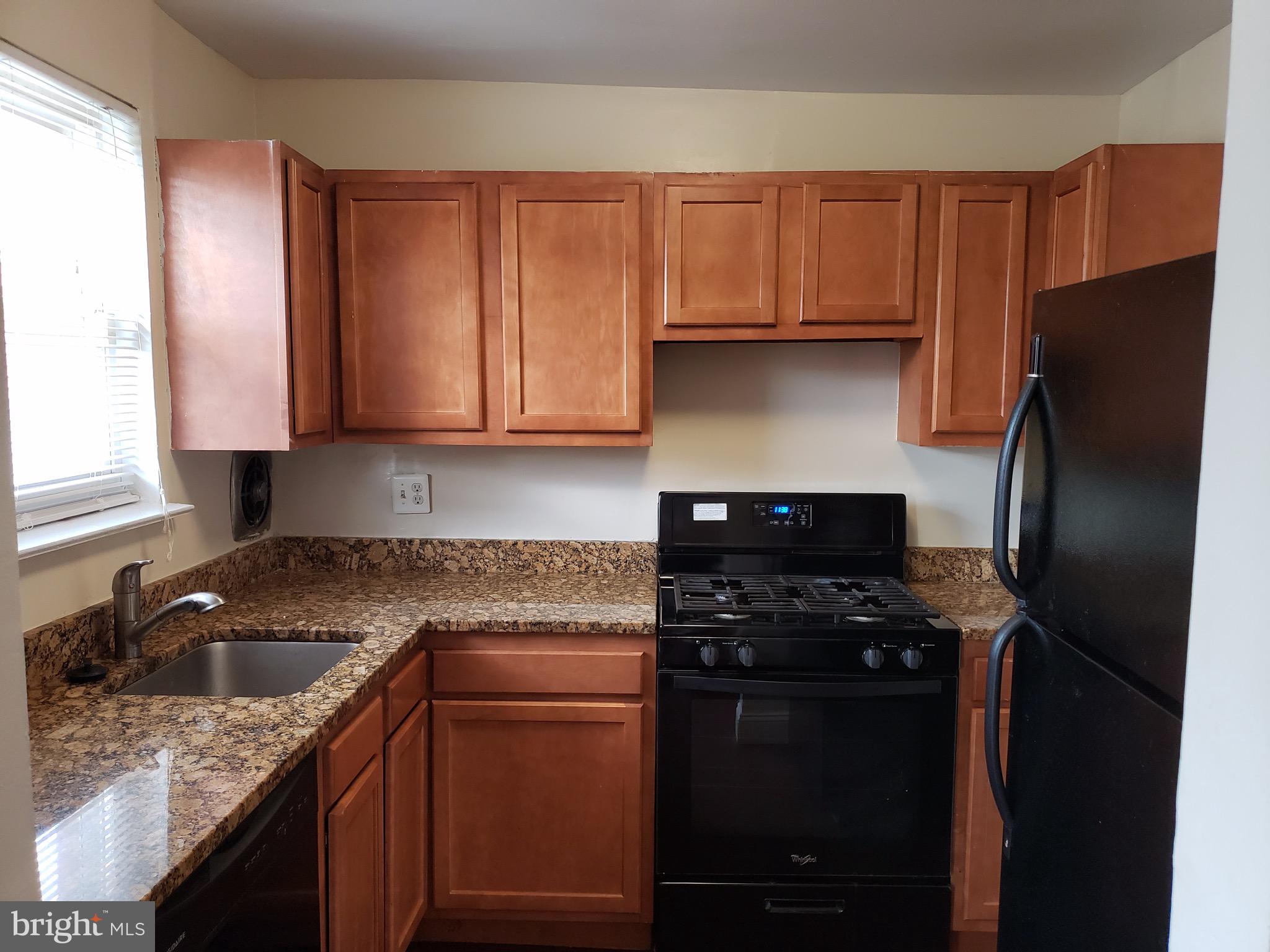 OLD TOWNE VILLAGE CONDOMINIUMS - Residential