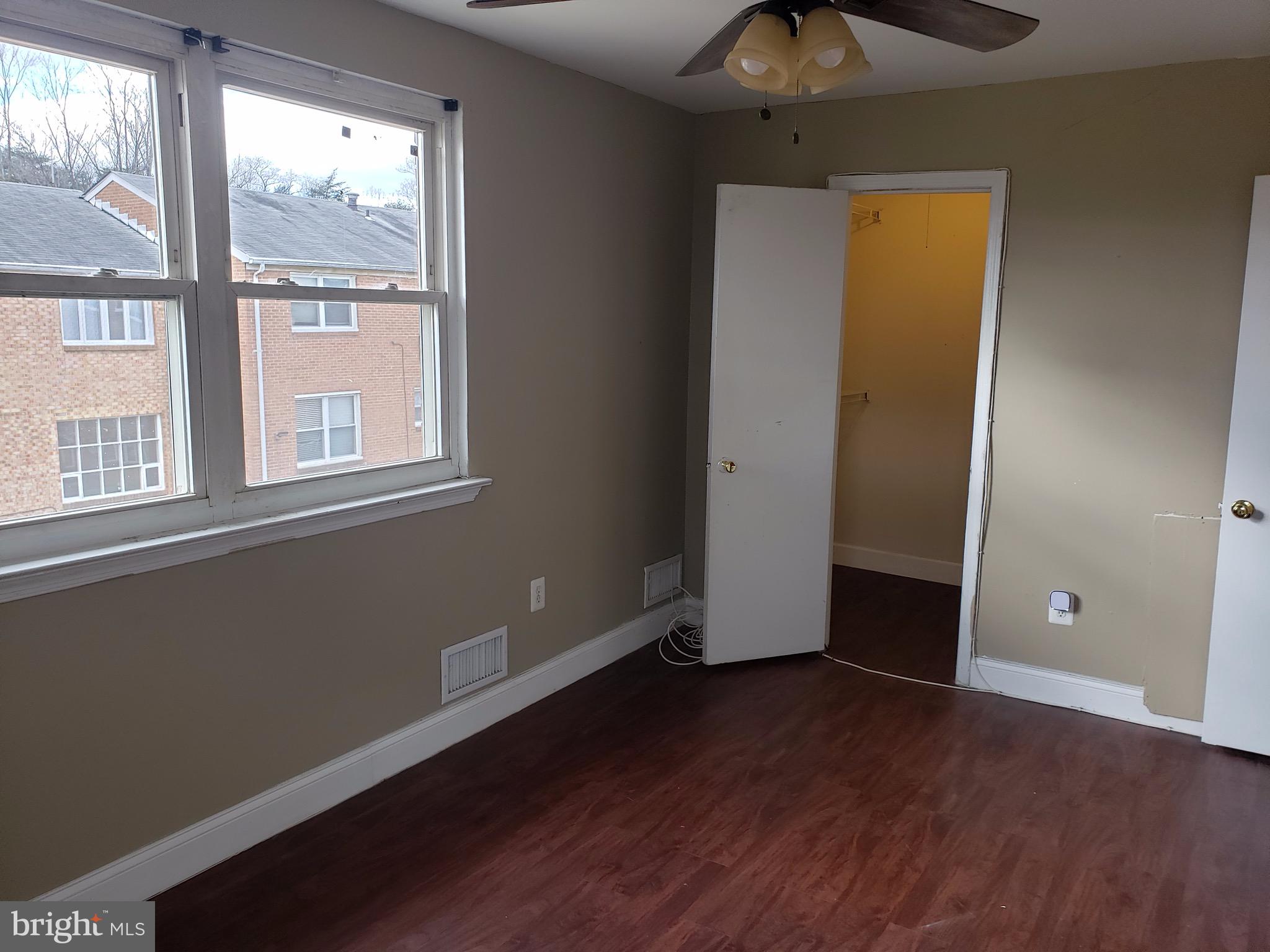 OLD TOWNE VILLAGE CONDOMINIUMS - Residential