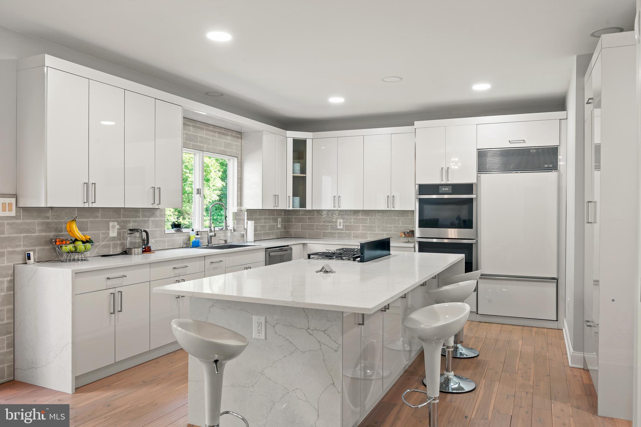 SPRING MDWS - Residential