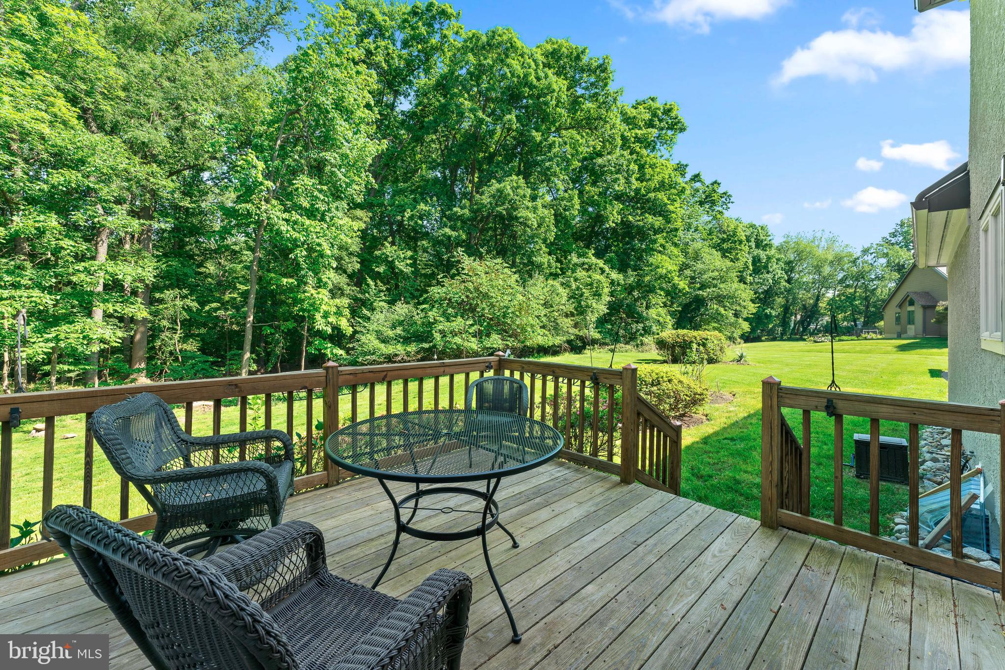 SPRING MDWS - Residential