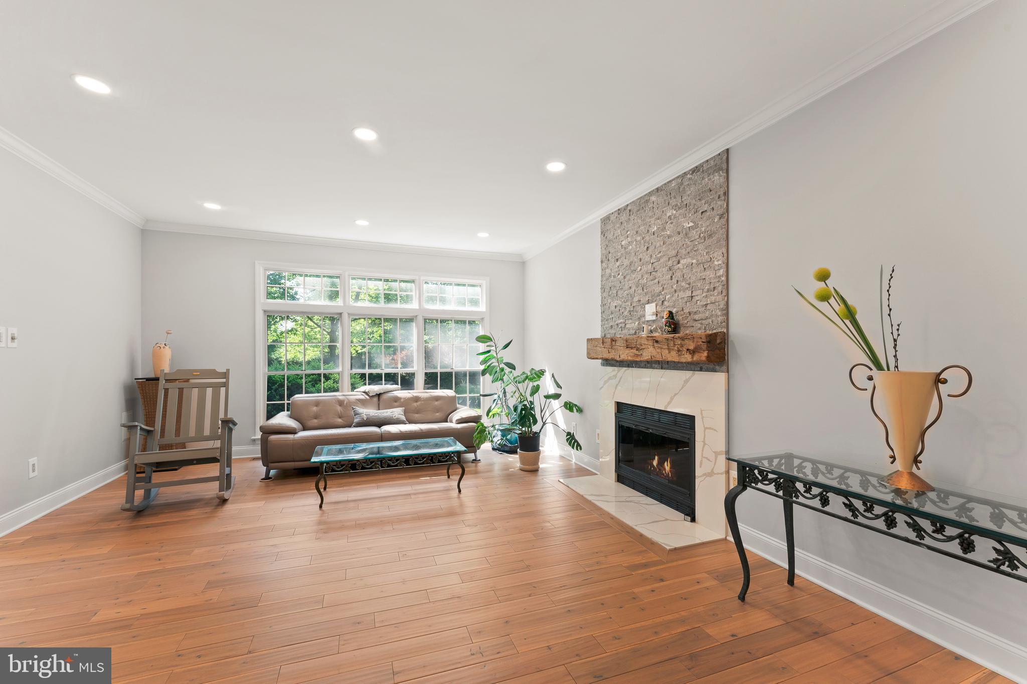 SPRING MDWS - Residential