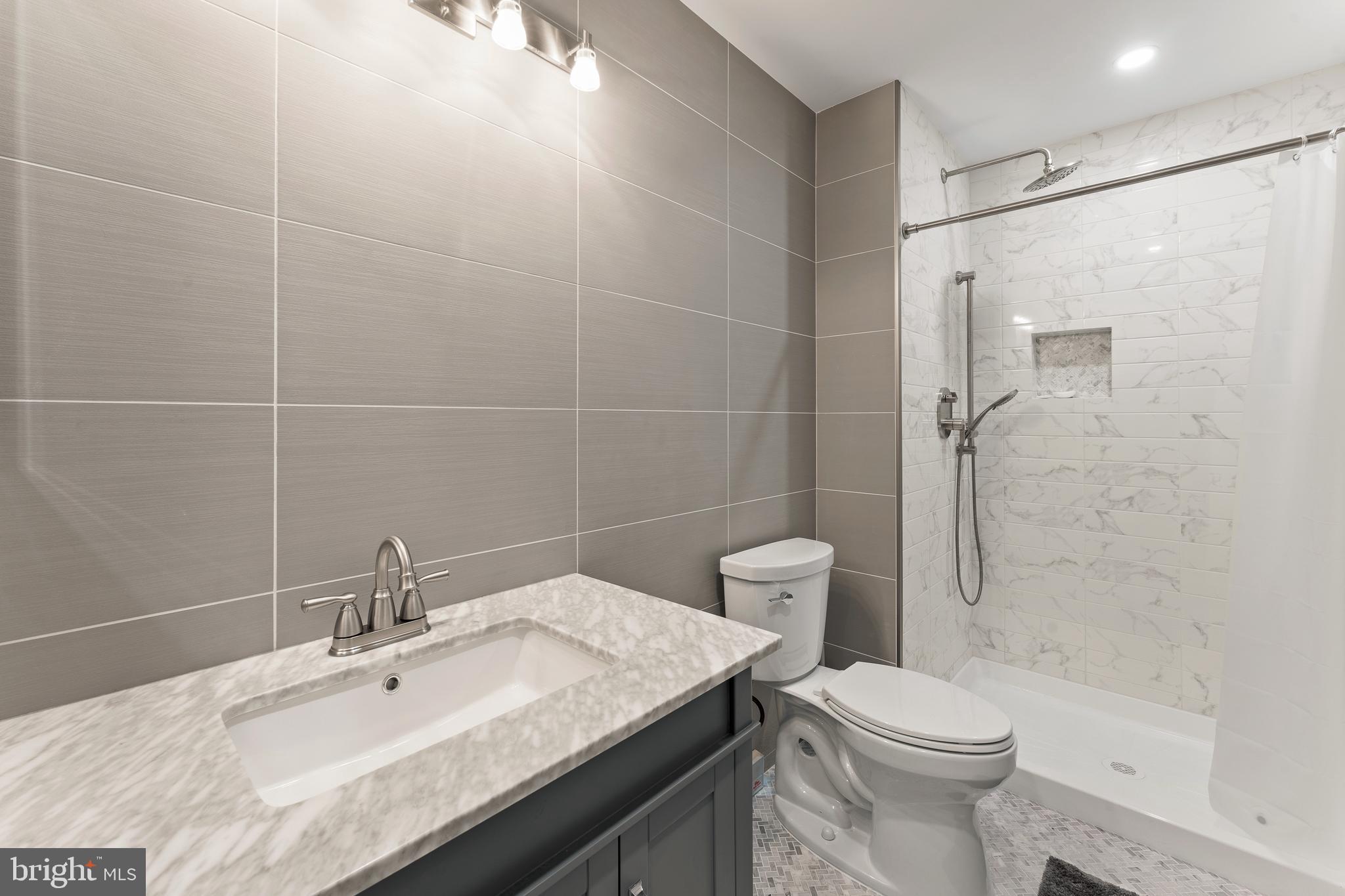 SPRING MDWS - Residential