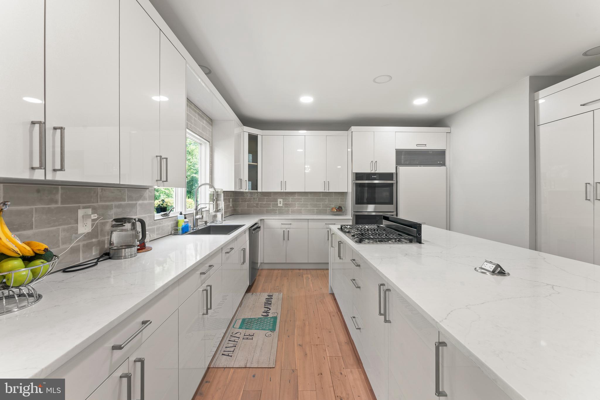 SPRING MDWS - Residential