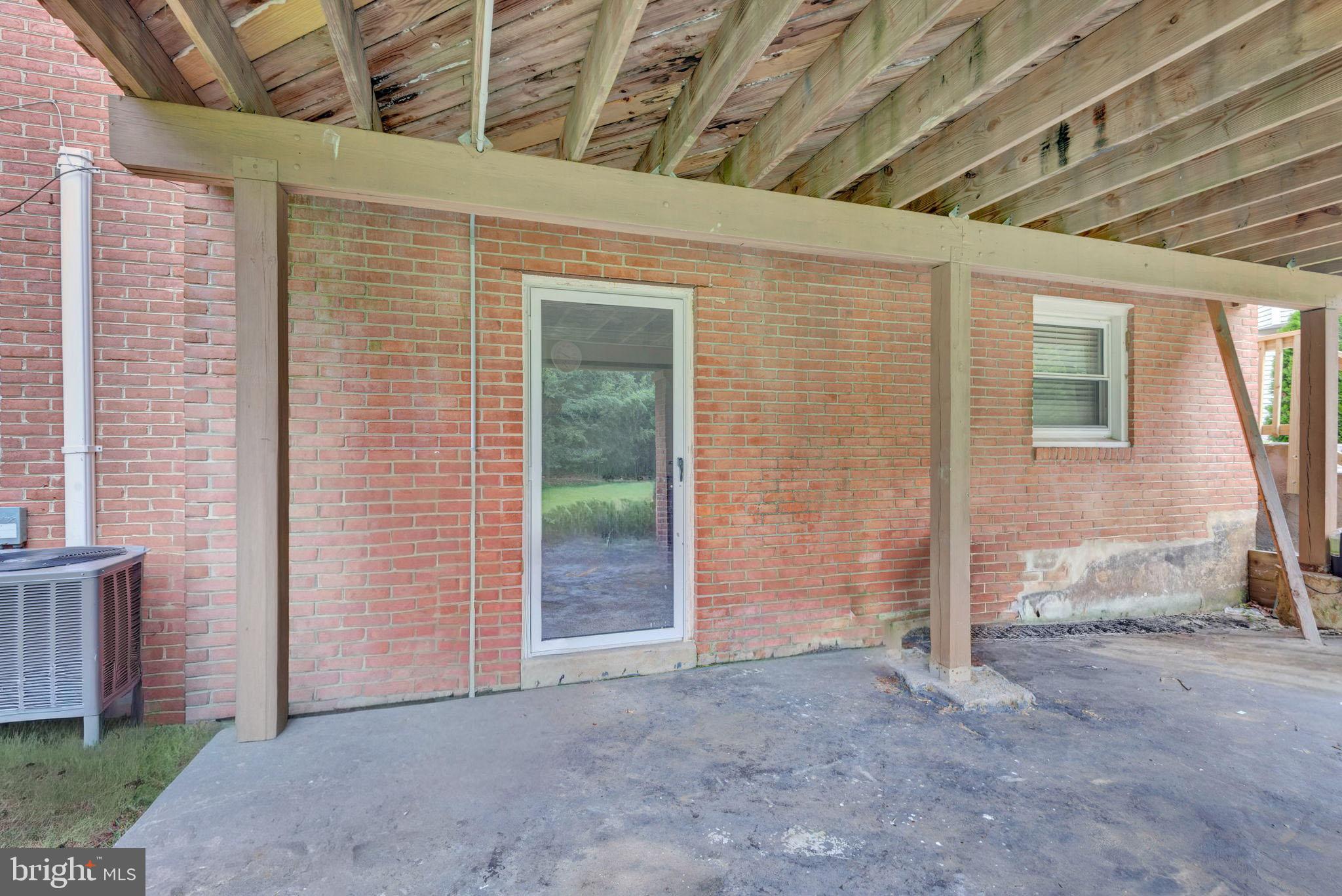 PEACH MEADOW - Residential Lease