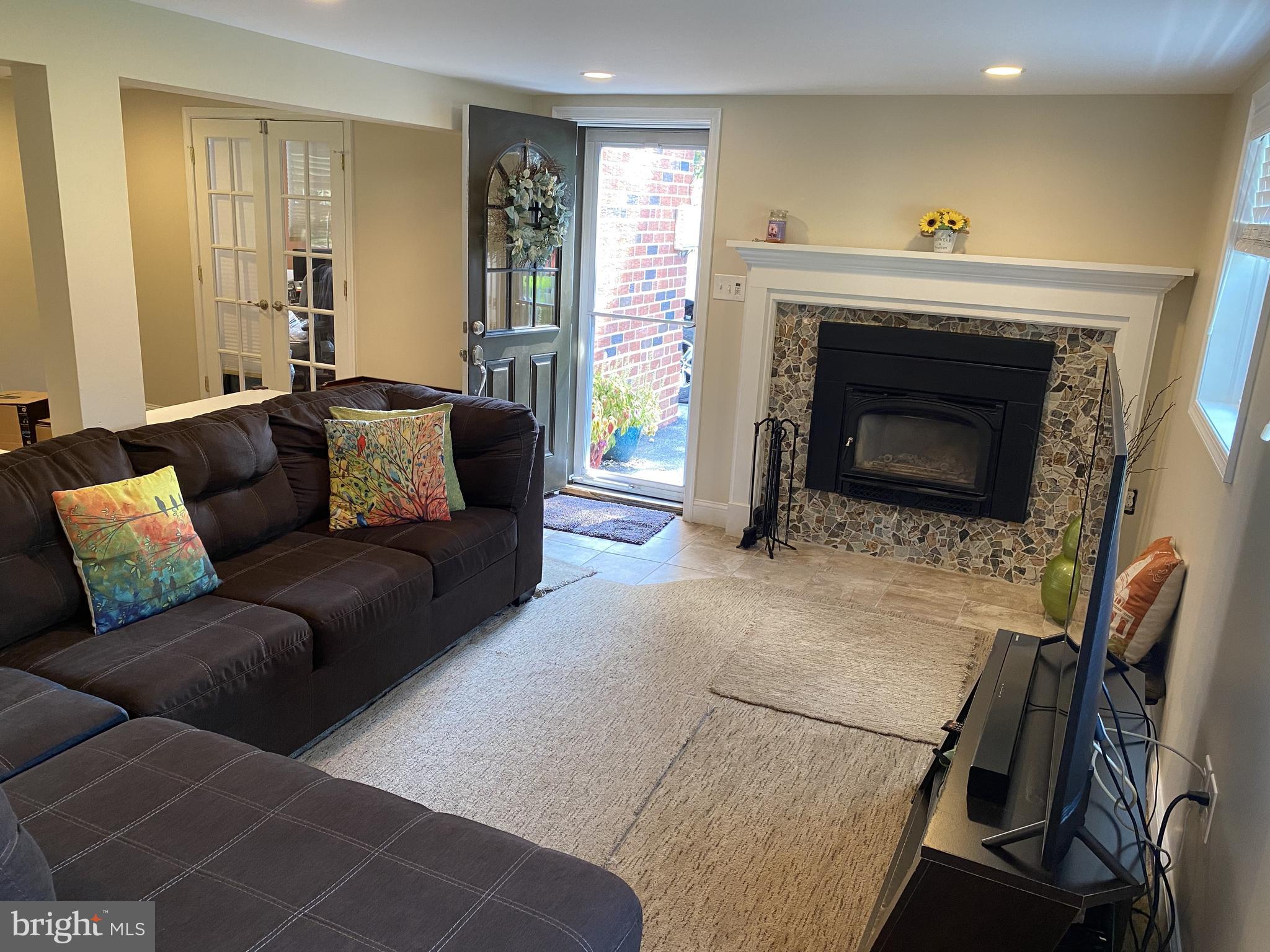 WESTTOWN ACRES - Residential Lease