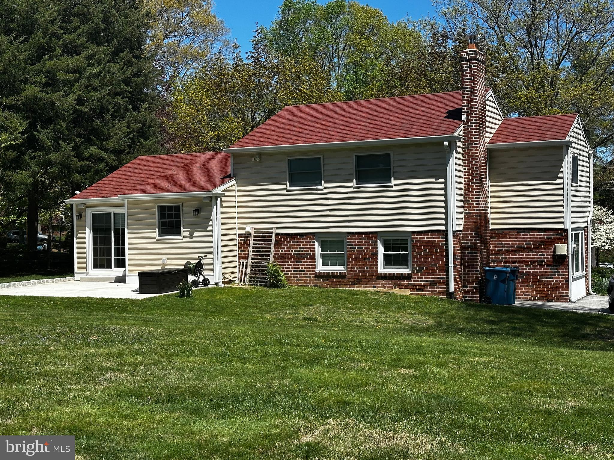 WESTTOWN ACRES - Residential Lease