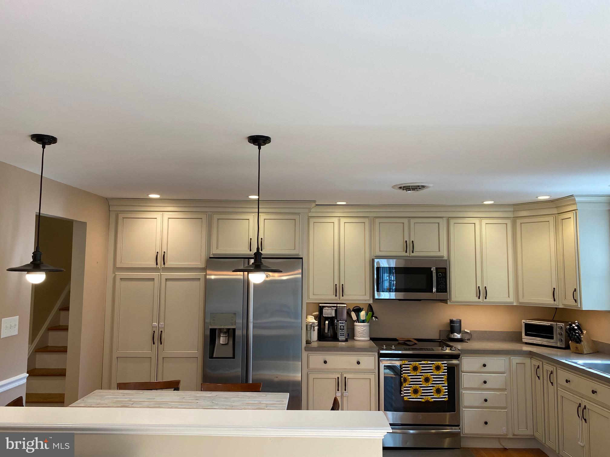 WESTTOWN ACRES - Residential Lease