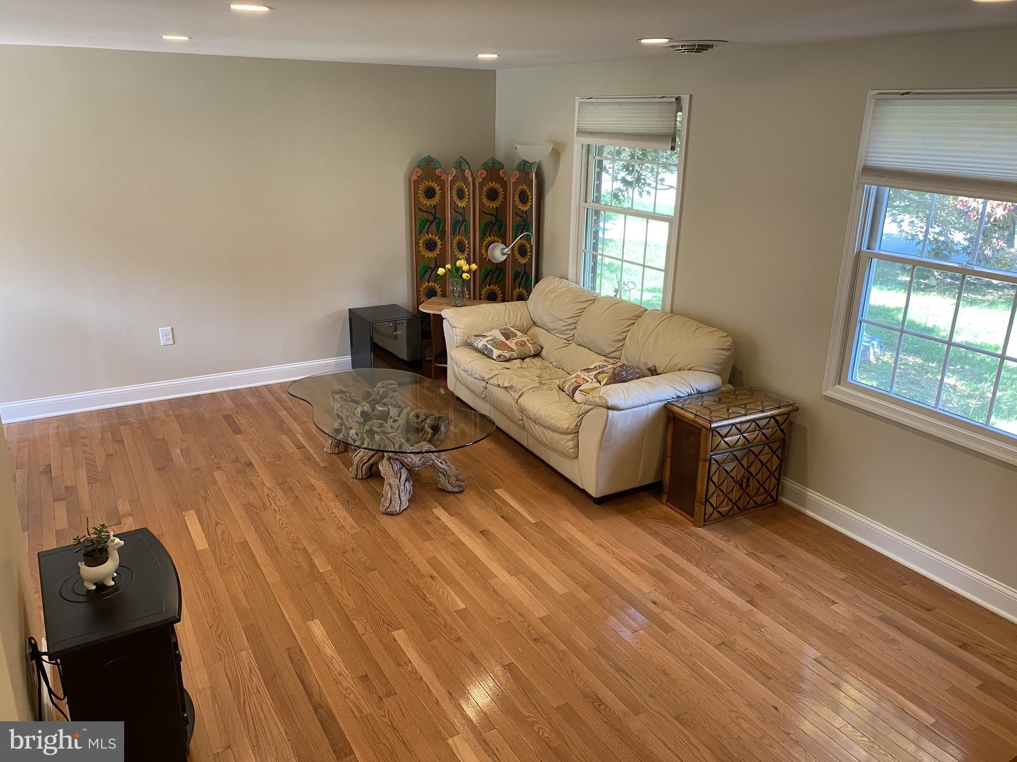 WESTTOWN ACRES - Residential Lease