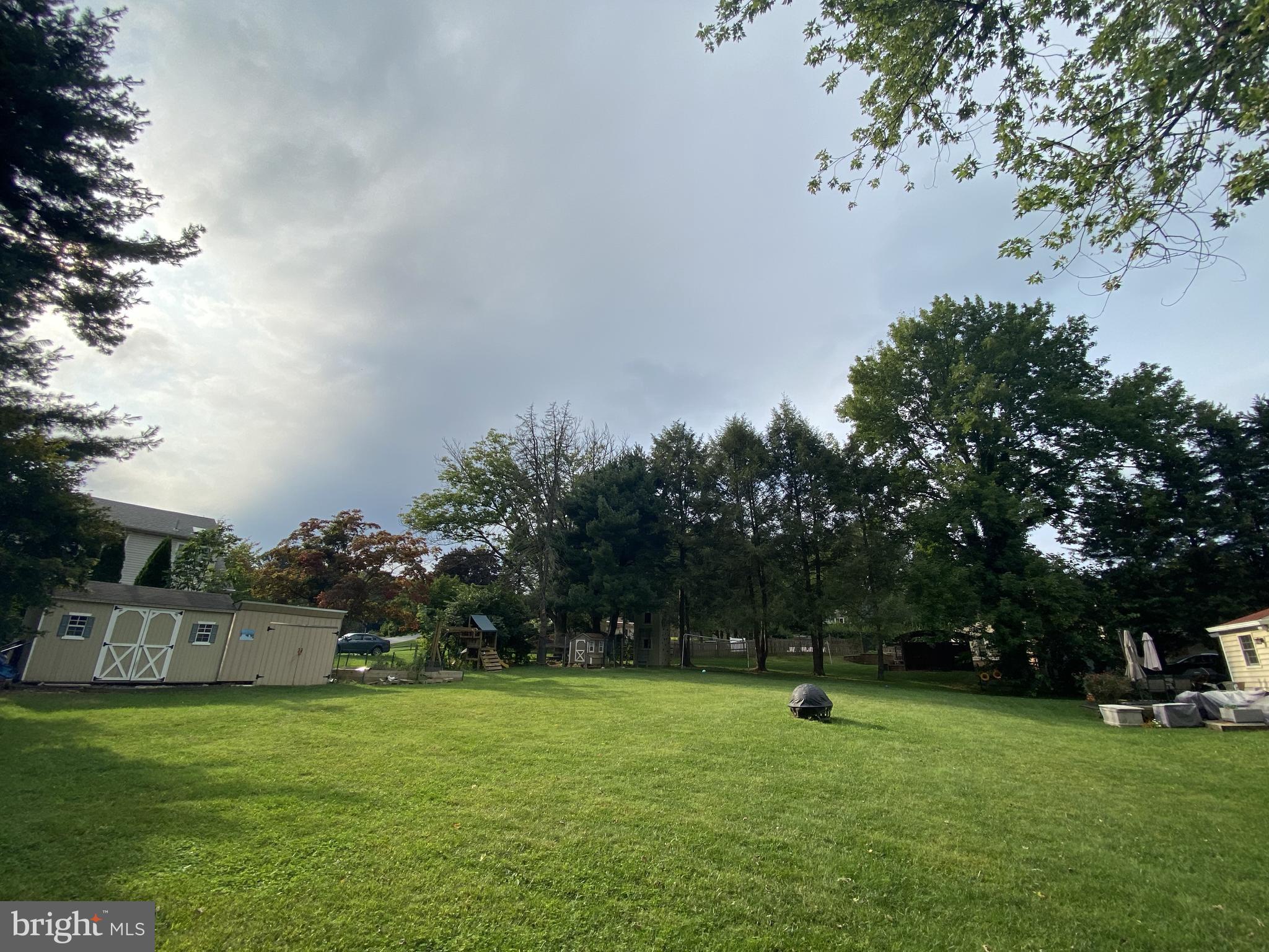 WESTTOWN ACRES - Residential Lease