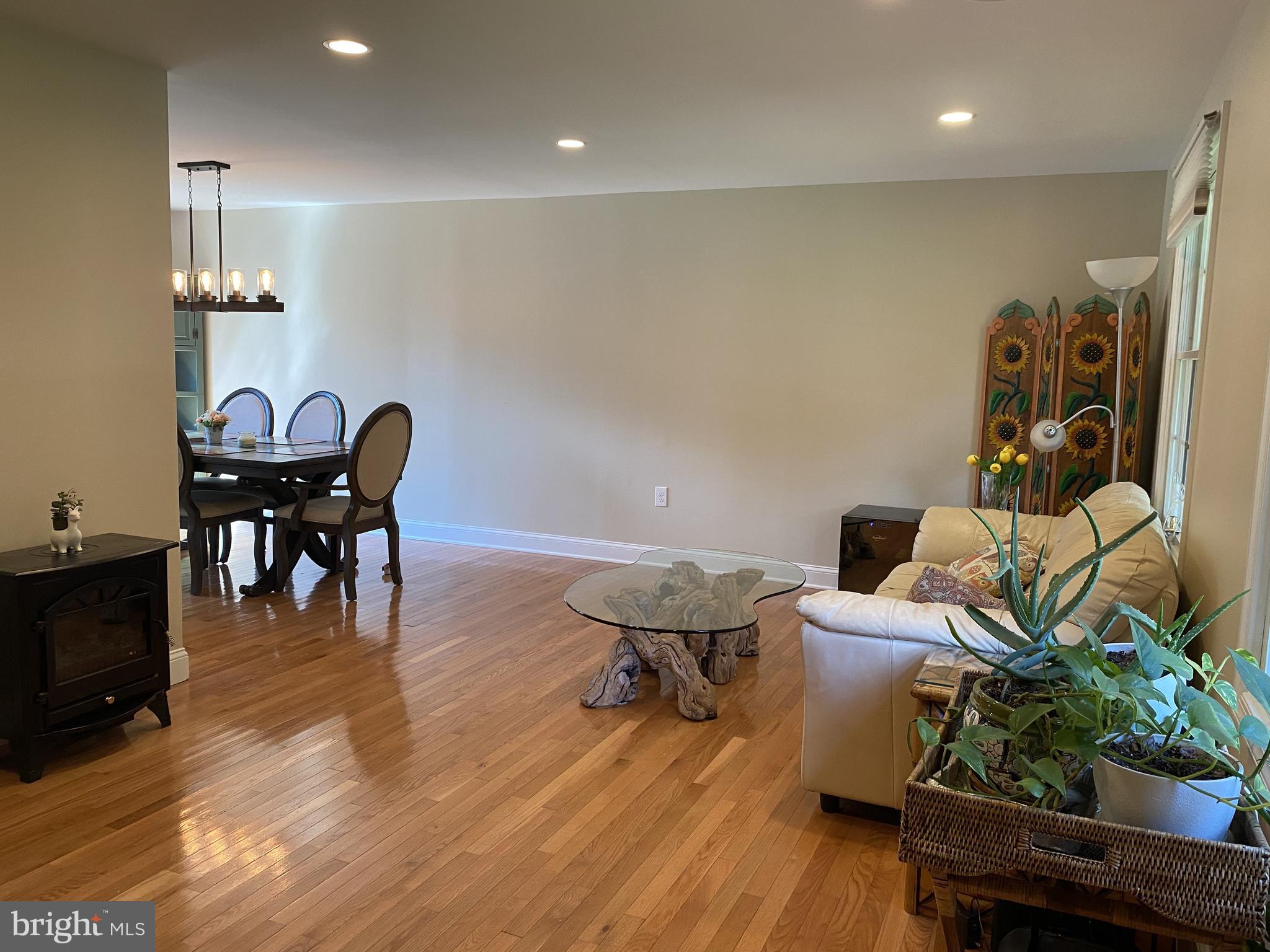 WESTTOWN ACRES - Residential Lease