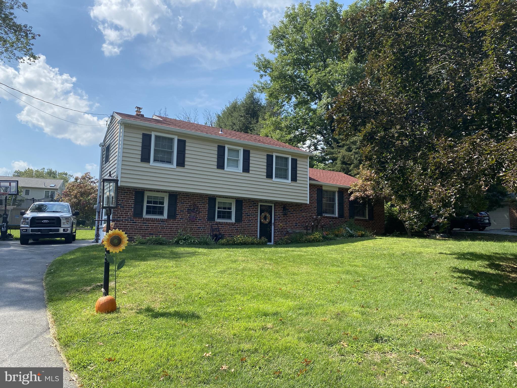 WESTTOWN ACRES - Residential Lease