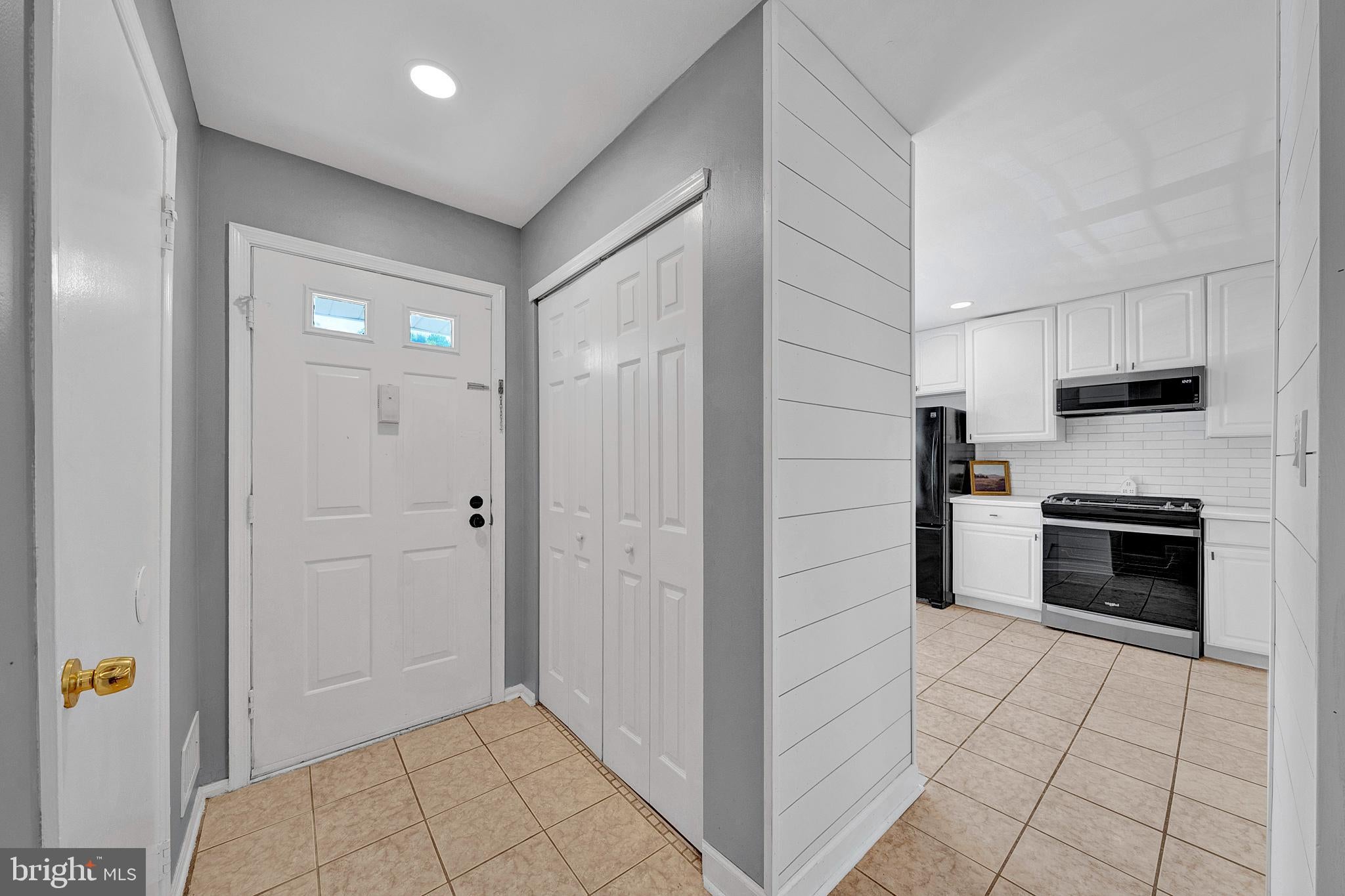 34 VIBURNUM COURT