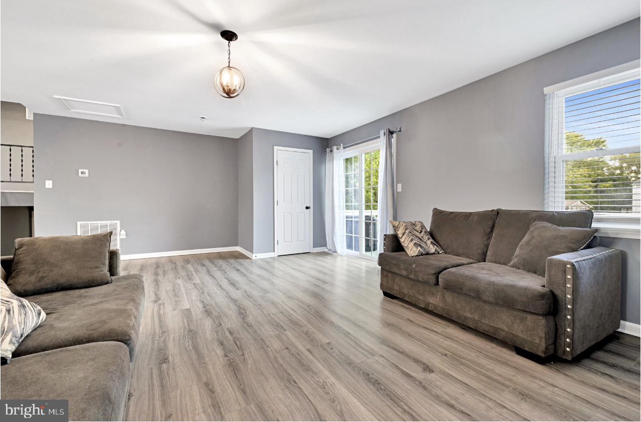 STONEY RIDGE FARM - Residential