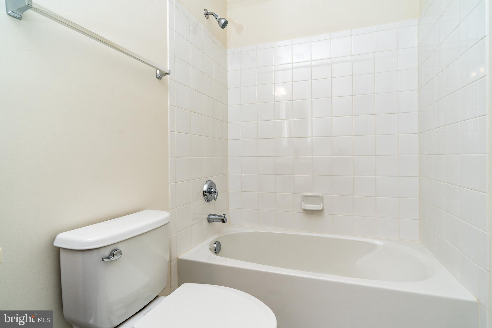 EASTVIEW AT STONE RIDGE - Residential Lease