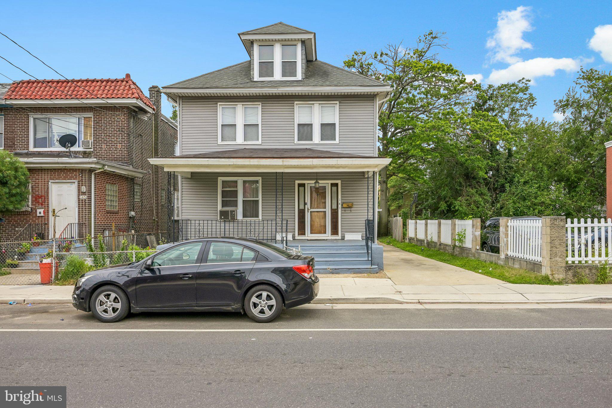 141 S 27TH STREET