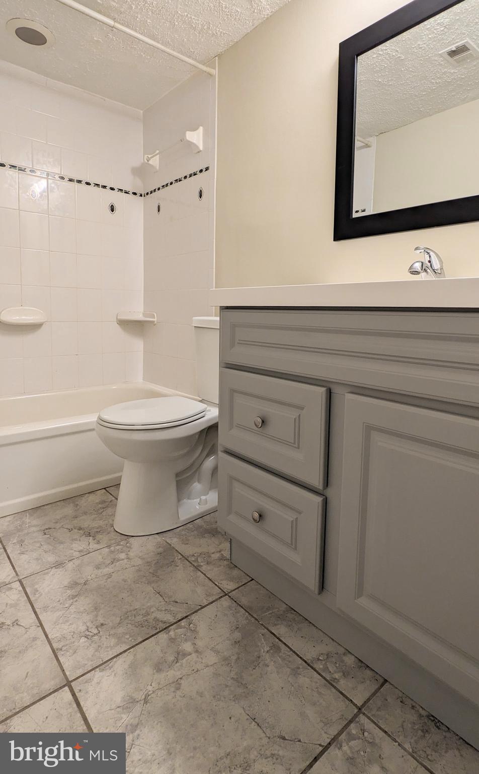 DIAMOND FARM - Residential