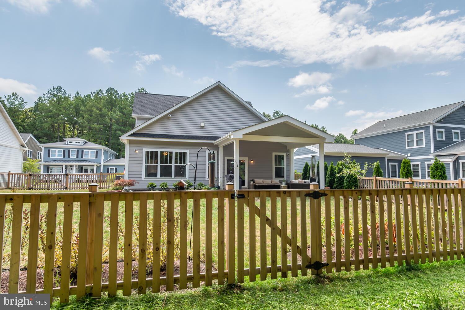 EASTON VILLAGE - Residential