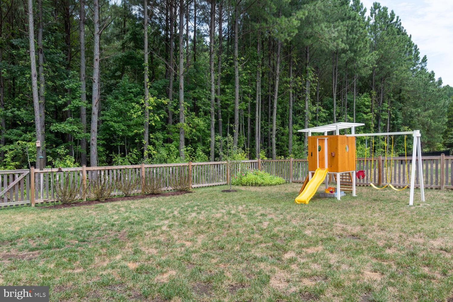 EASTON VILLAGE - Residential